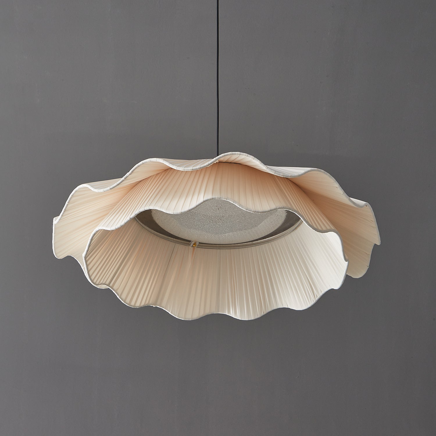 Ellorel Elegance Wave Brass Fabric Pendant Lamp-Neutral Decor