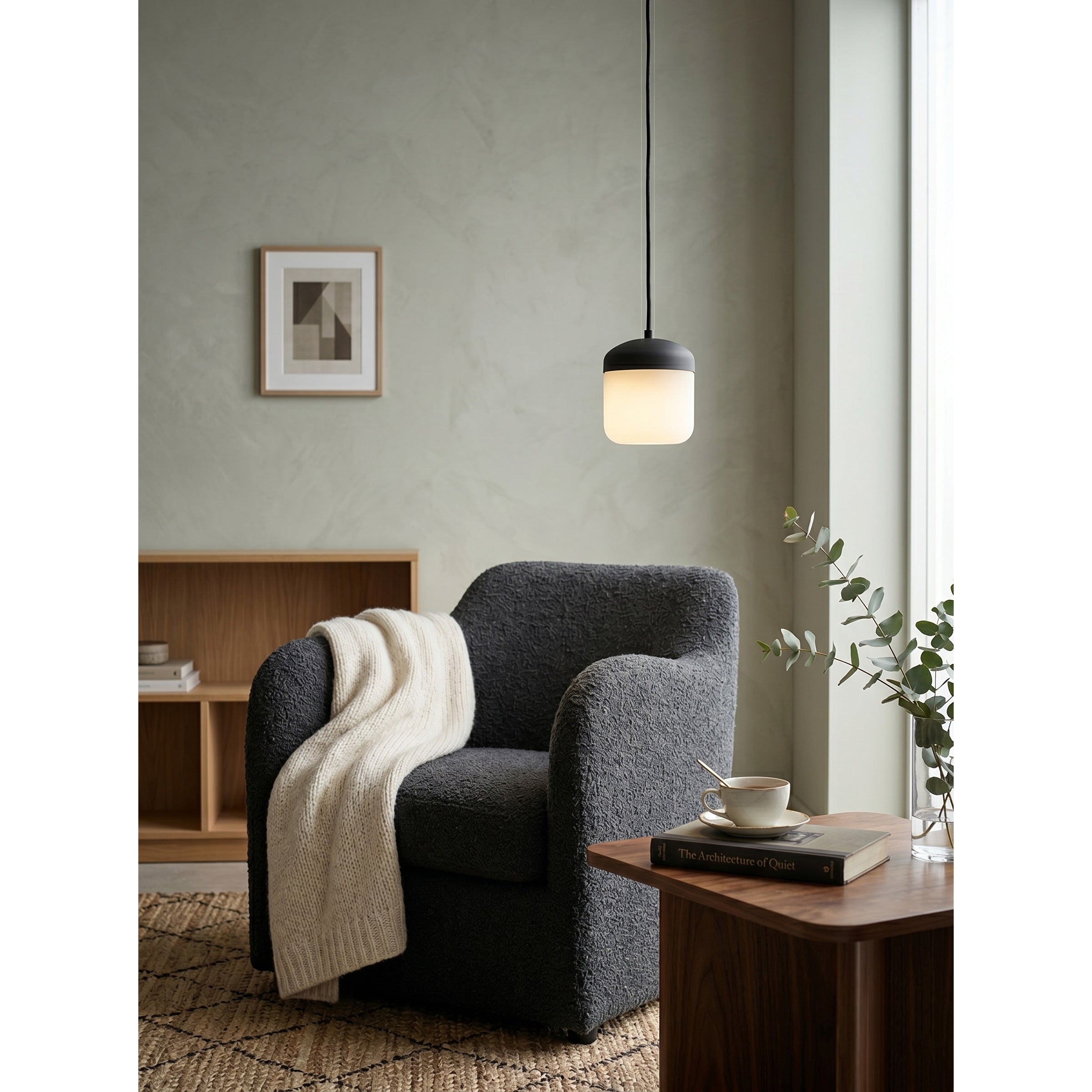 Asta Alabaster Pendant Lamp, three-head version, in a dining room.