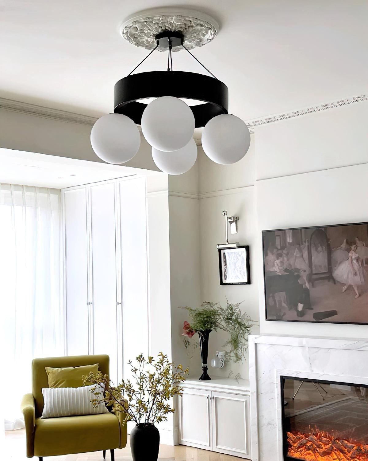 Riotas Chandelier