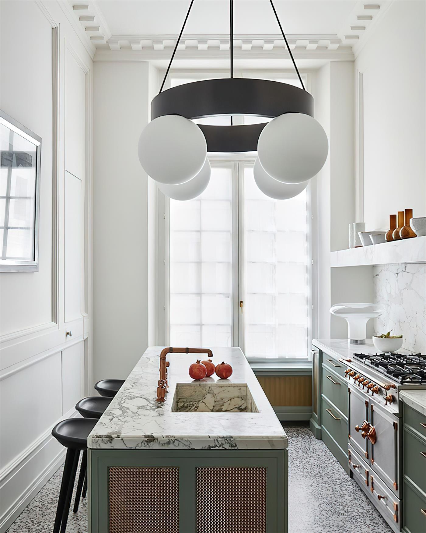 Riotas Chandelier