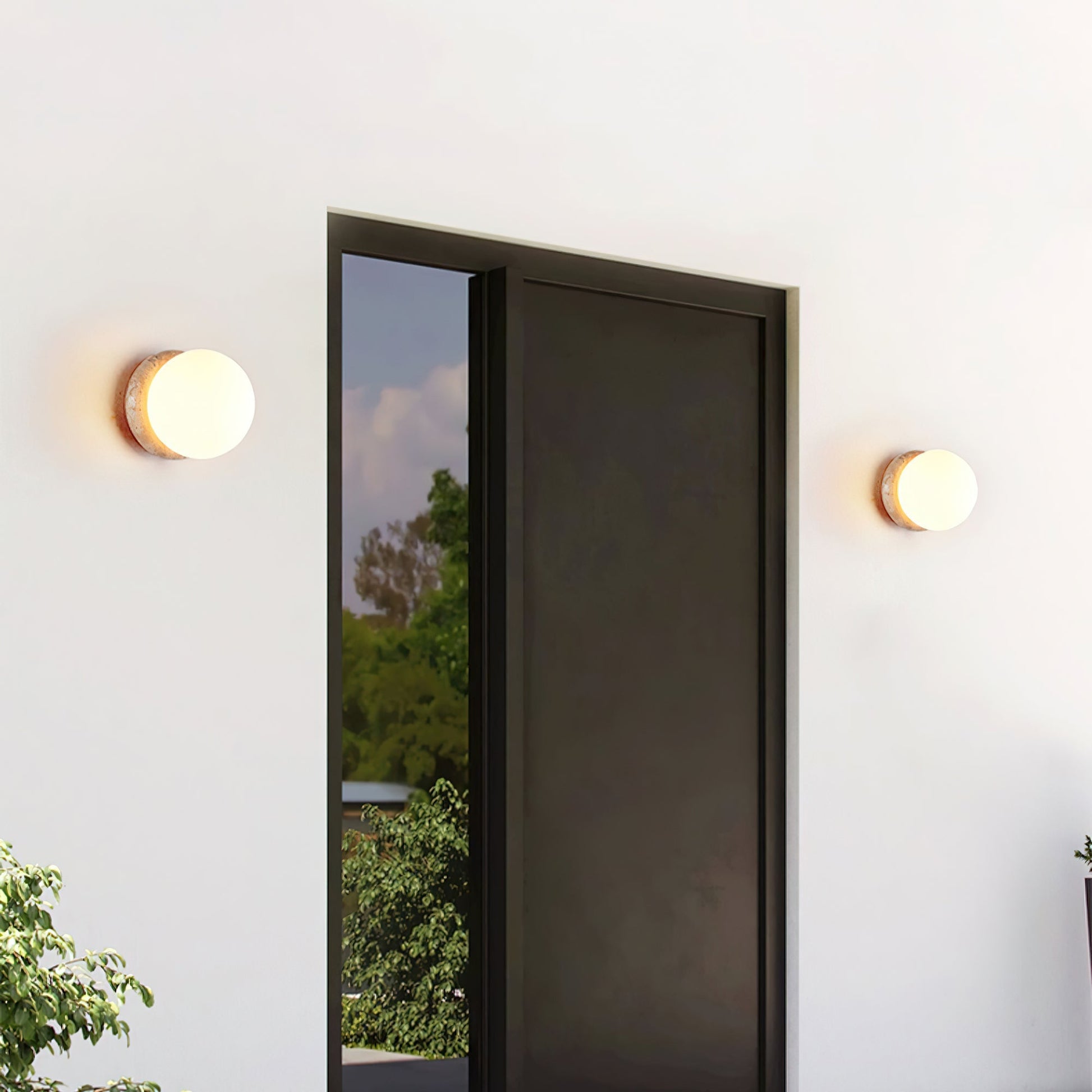 Caliror Round-Plate Travertine Wall Light-Neutral Decor