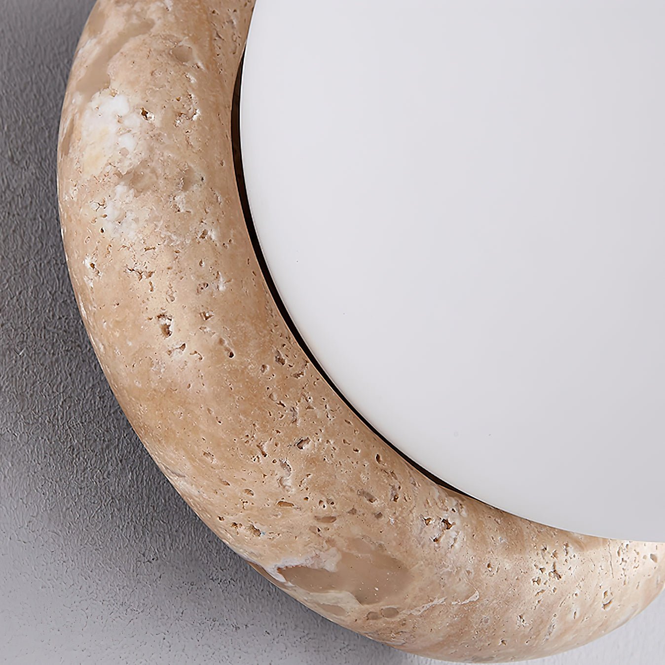 Caliror Round-Plate Travertine Wall Light-Neutral Decor