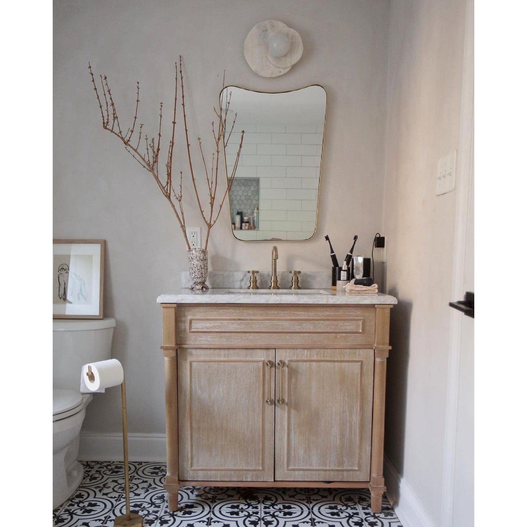 Alorarae Organic Alabaster Wall Light-Neutral Decor
