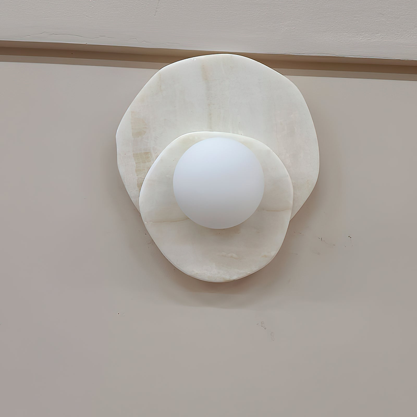 Alorarae Organic Alabaster Wall Light-Neutral Decor