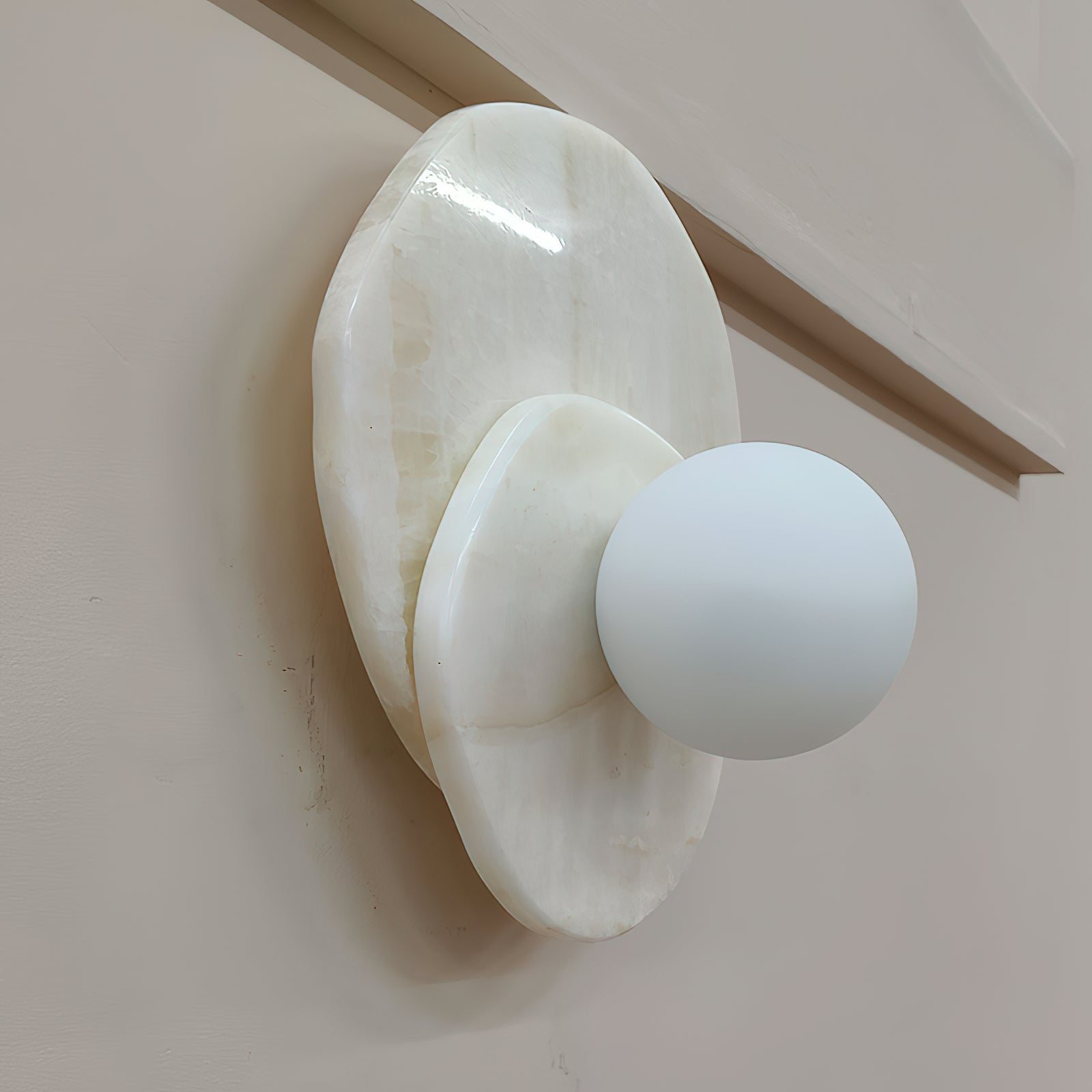 Alorarae Organic Alabaster Wall Light-Neutral Decor