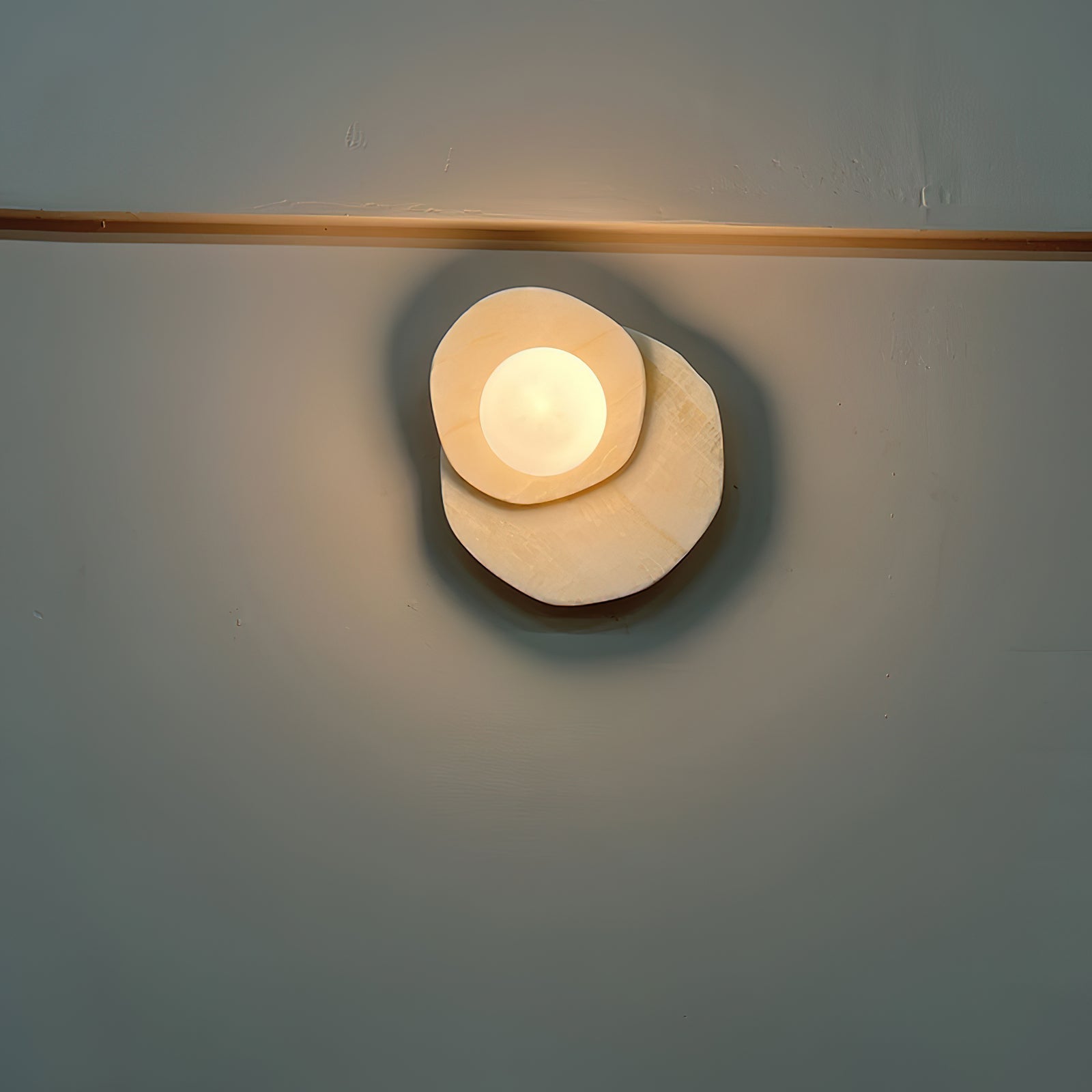 Alorarae Organic Alabaster Wall Light-Neutral Decor
