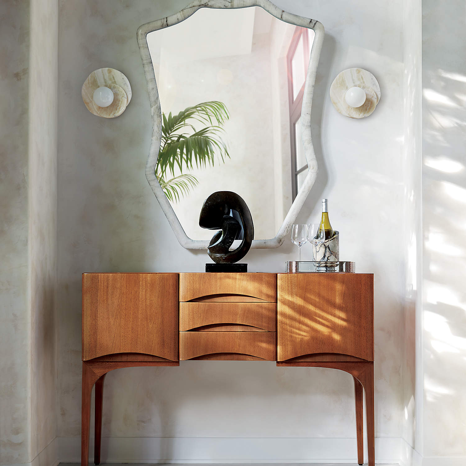 Alorarae Organic Alabaster Wall Light-Neutral Decor