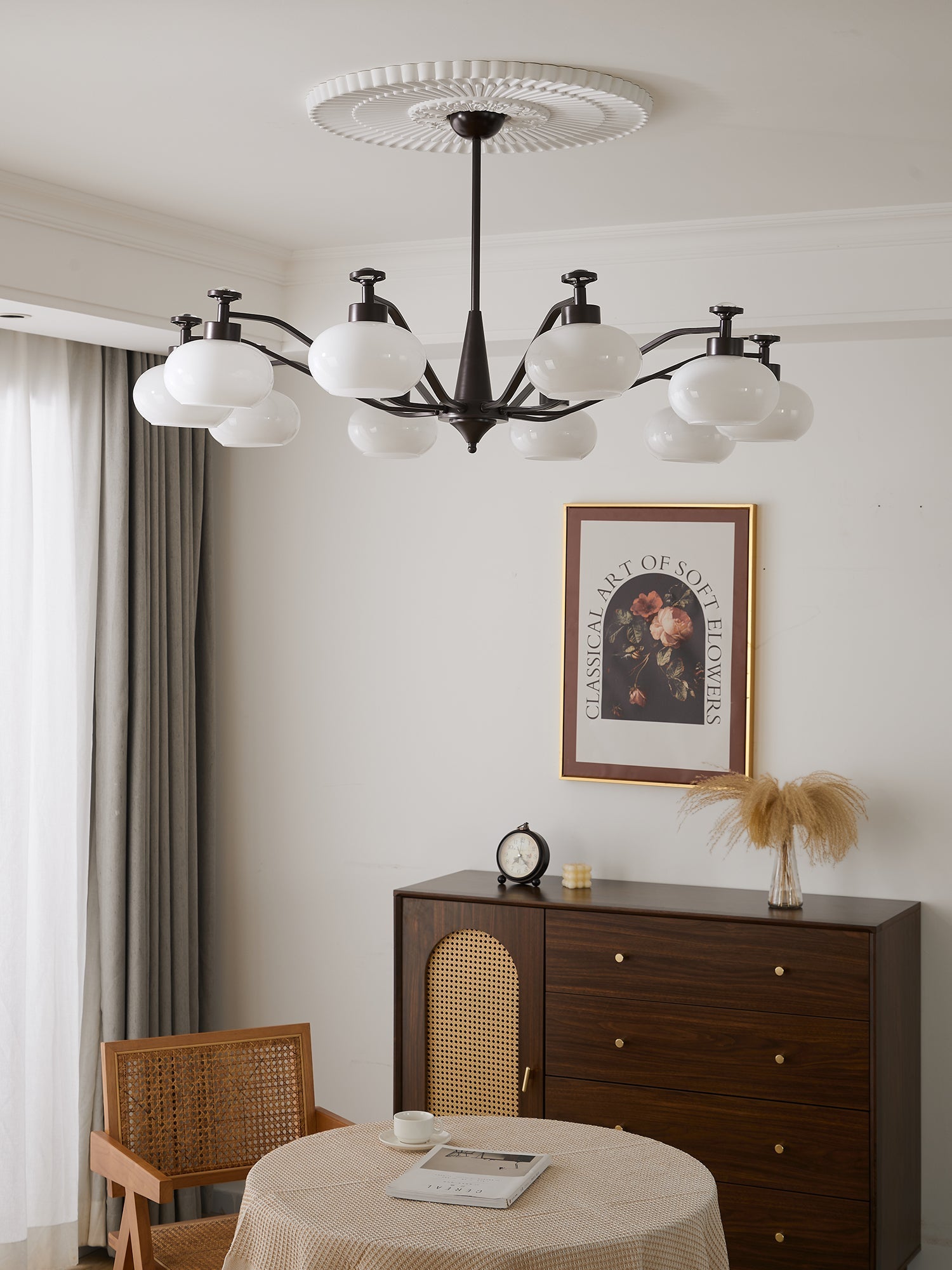 Althaen Elegance Vintage Glass Chandelier-Neutral Decor