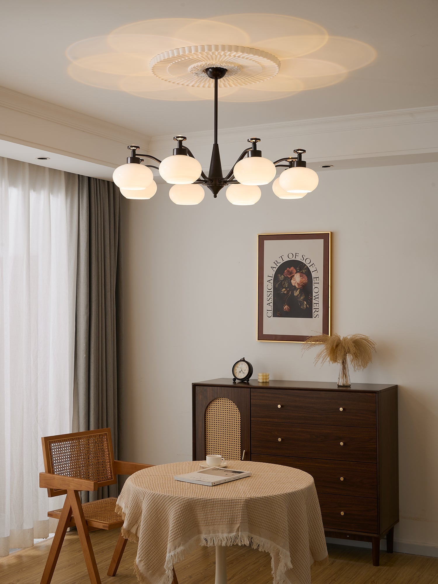 Althaen Elegance Vintage Glass Chandelier-Neutral Decor
