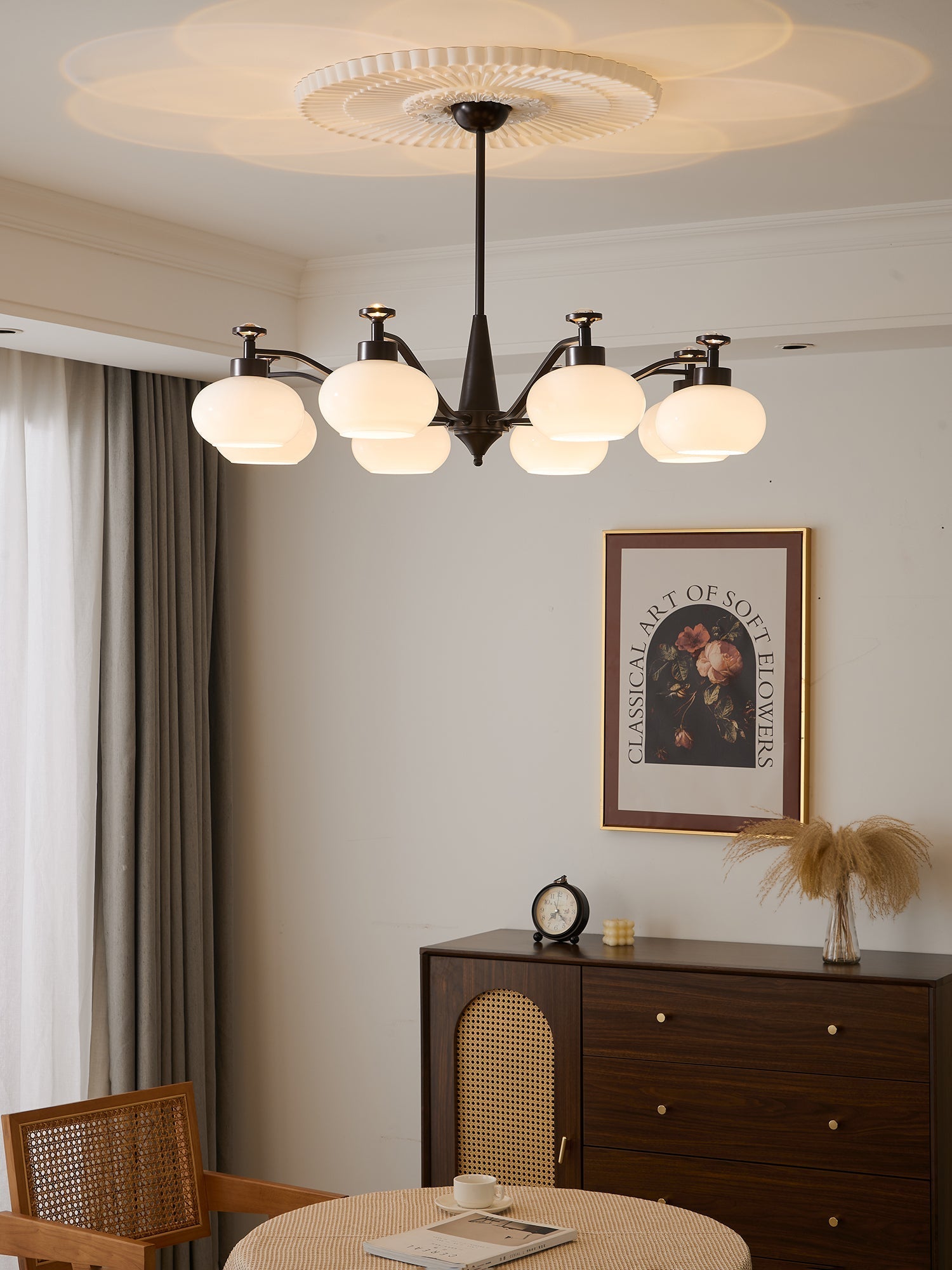 Althaen Elegance Vintage Glass Chandelier-Neutral Decor