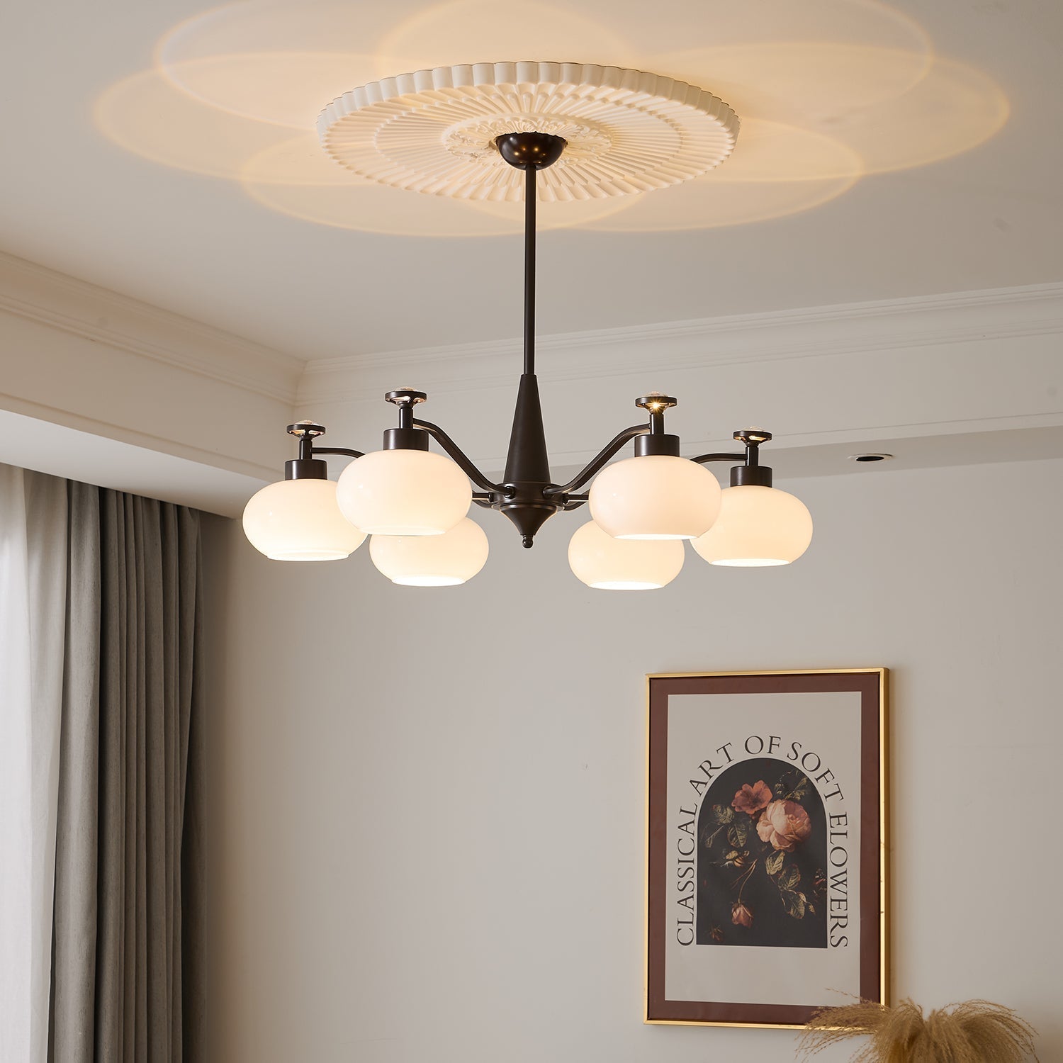Althaen Elegance Vintage Glass Chandelier-Neutral Decor