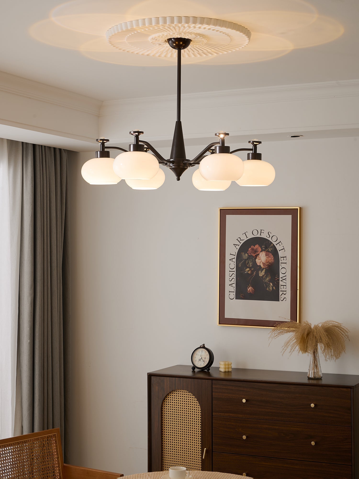 Althaen Elegance Vintage Glass Chandelier-Neutral Decor