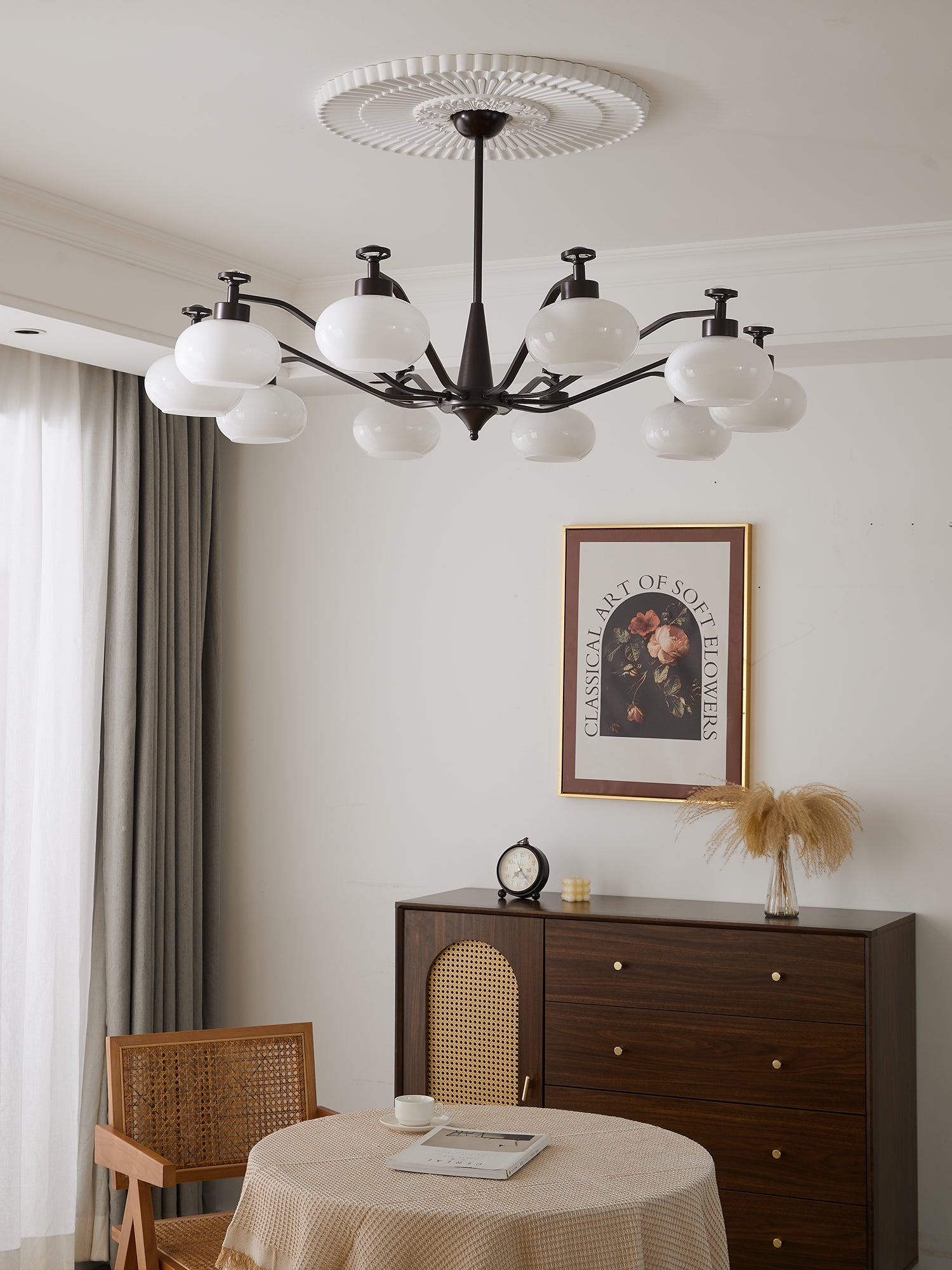 Althaen Elegance Vintage Glass Chandelier-Neutral Decor