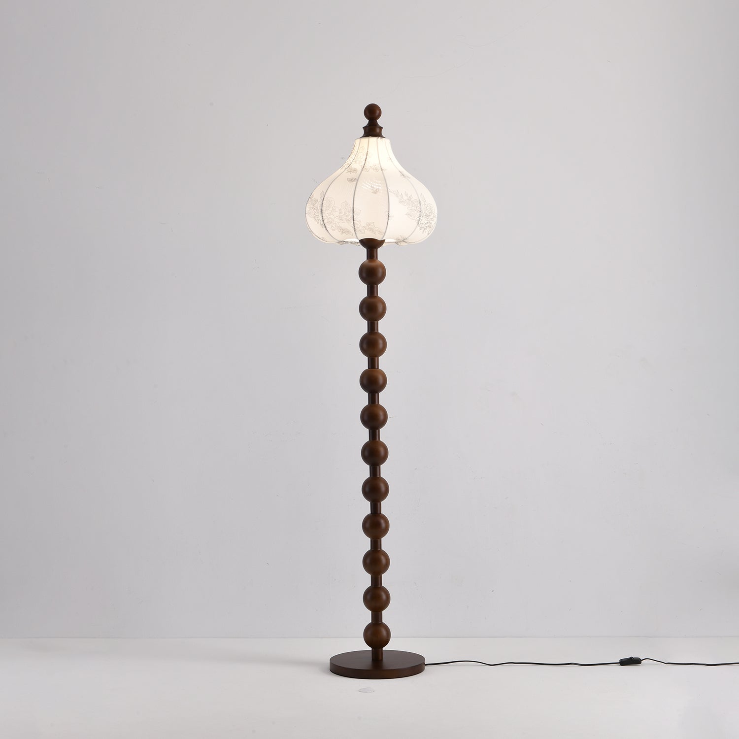 Ezra Modern Floor Lamp-Neutral Decor