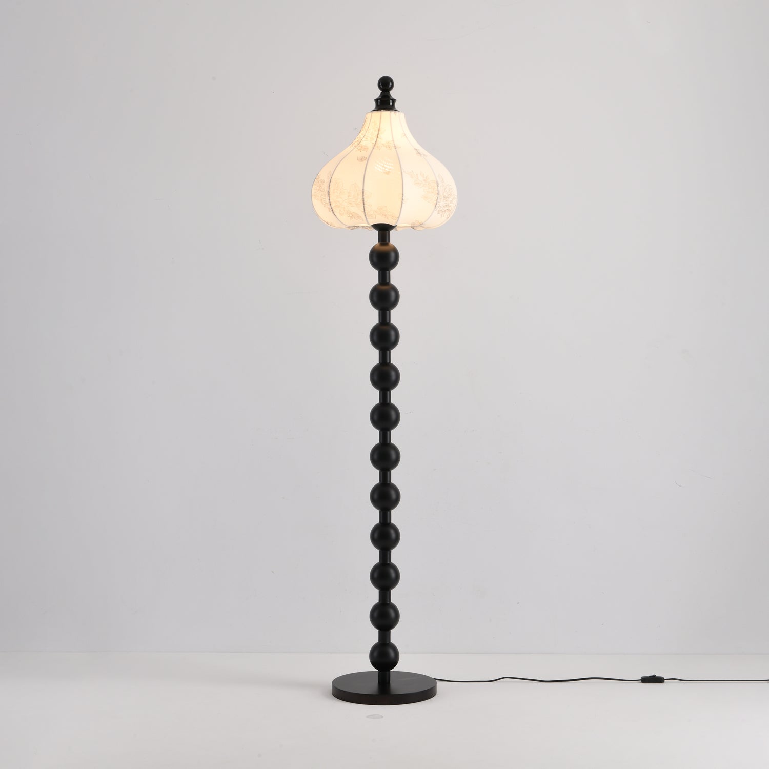 Ezra Modern Floor Lamp-Neutral Decor