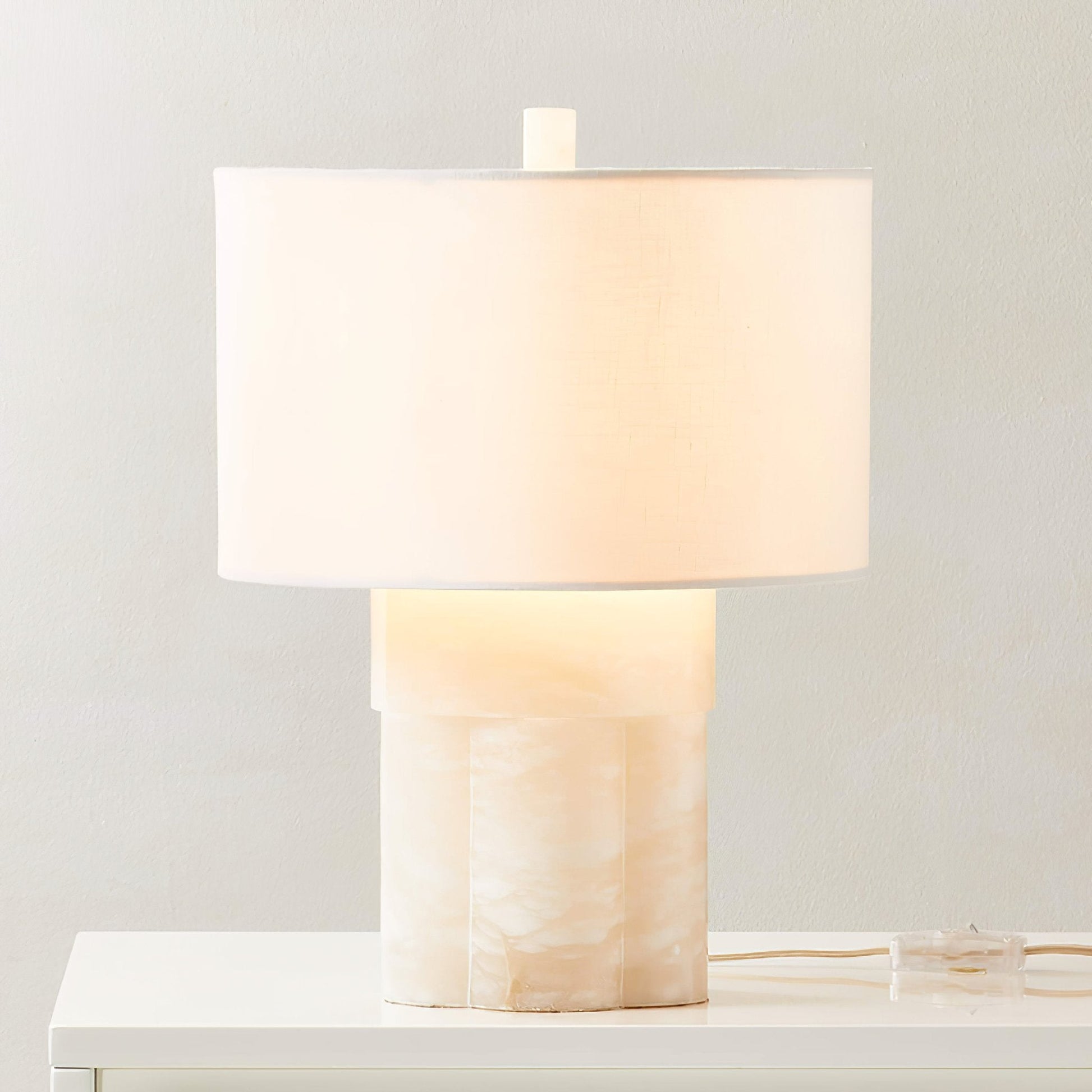 Selene Modern Alabaster Table Lamp-Neutral Decor