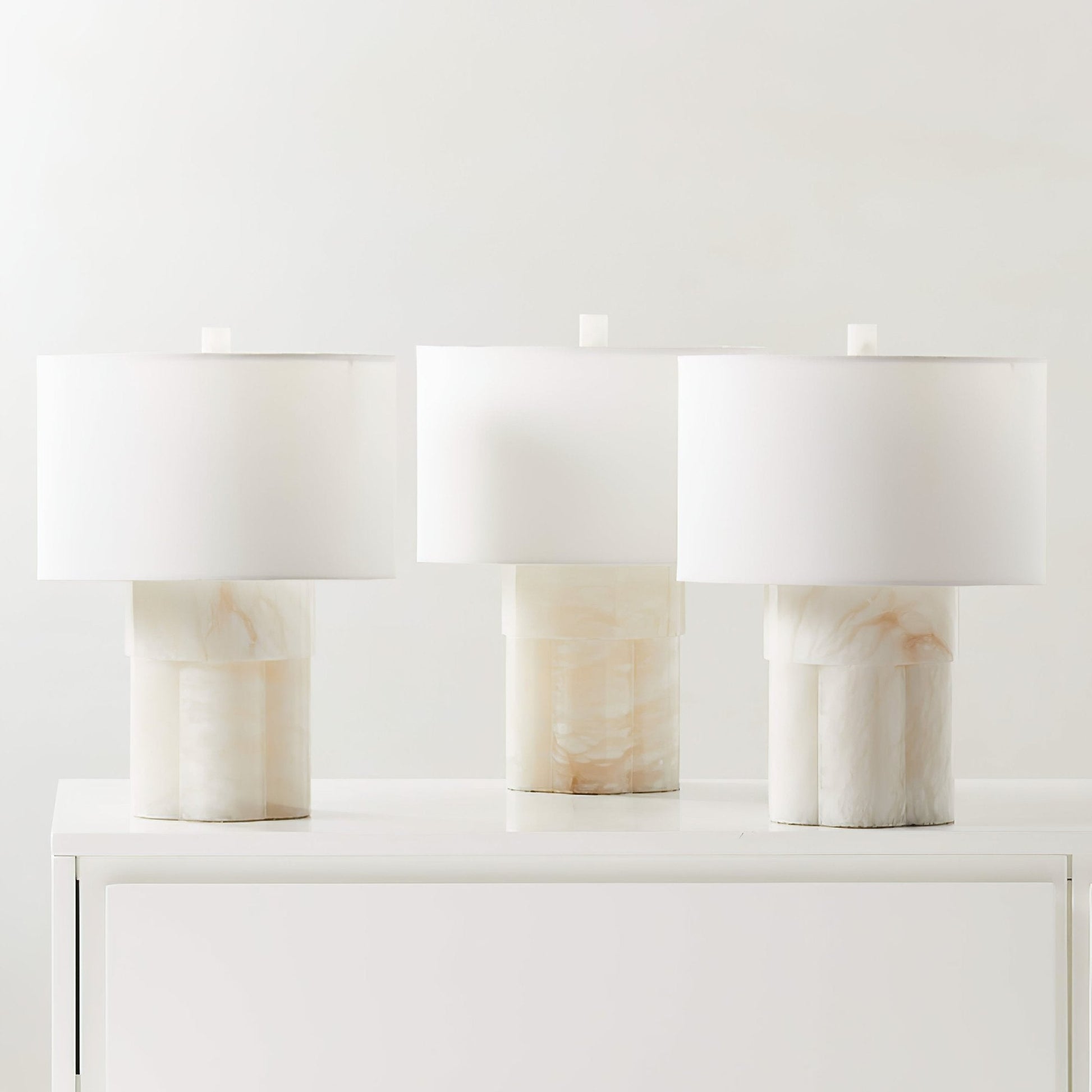 Selene Modern Alabaster Table Lamp-Neutral Decor
