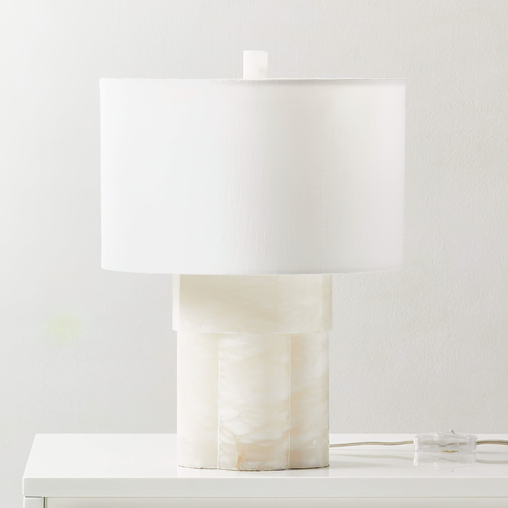 Selene Modern Alabaster Table Lamp-Neutral Decor