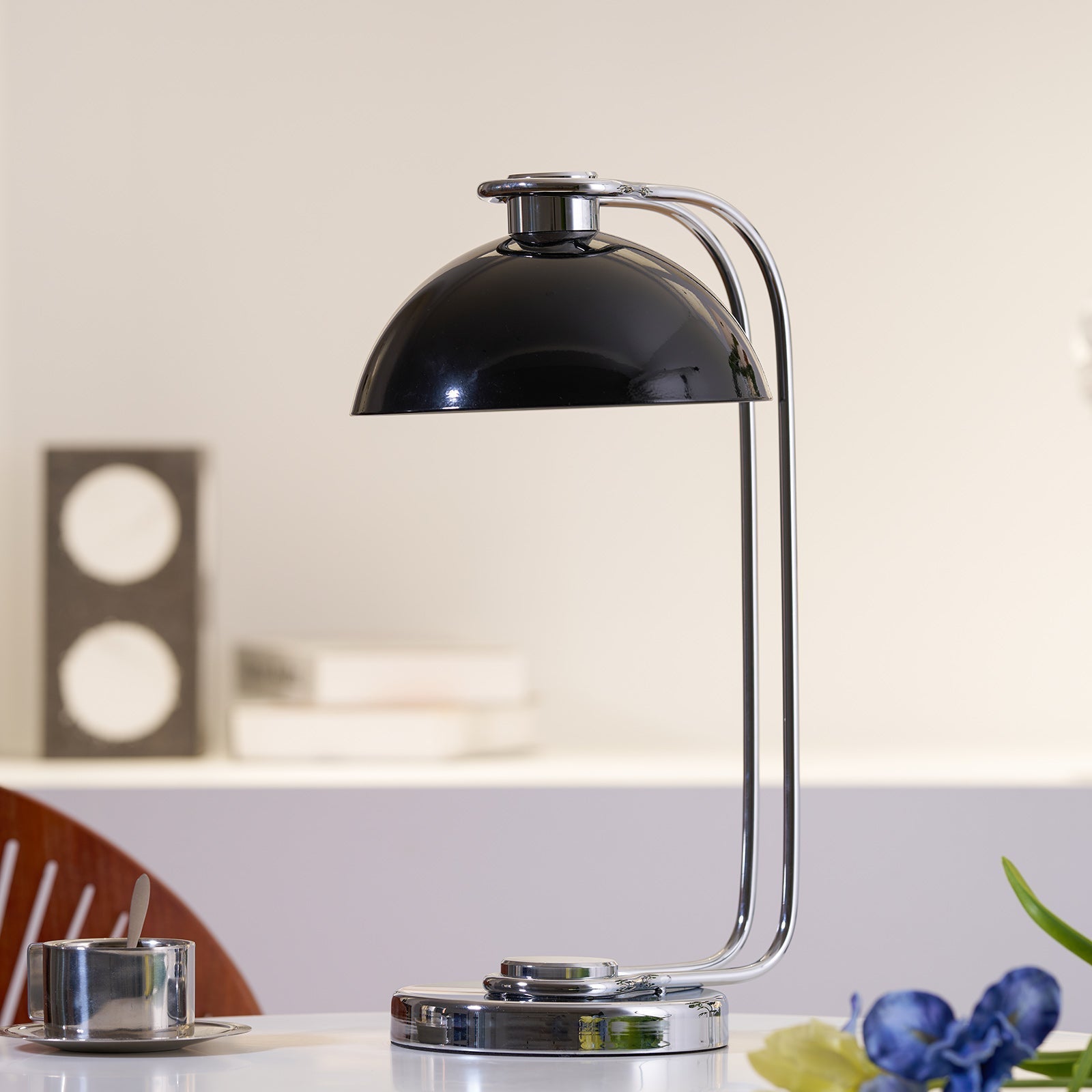 Neo Contemporary Acrylic Table lamp-Neutral Decor