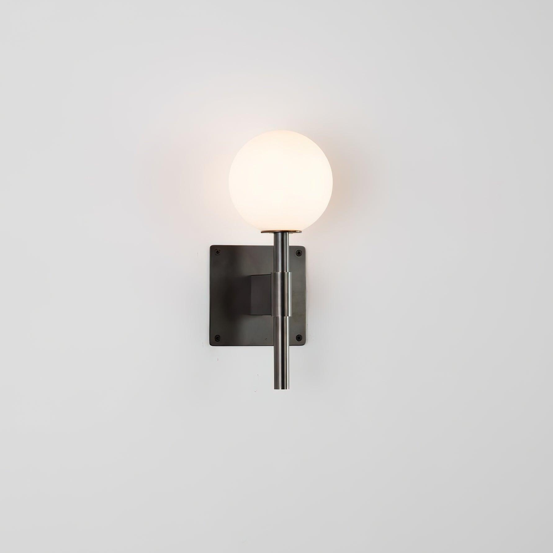 Lila Wall Lamp