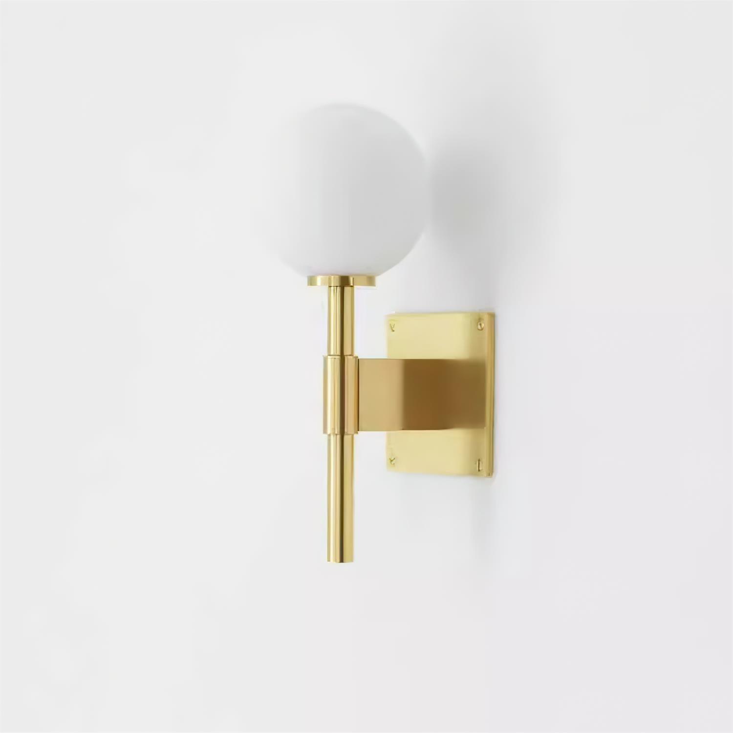 Lila Wall Lamp