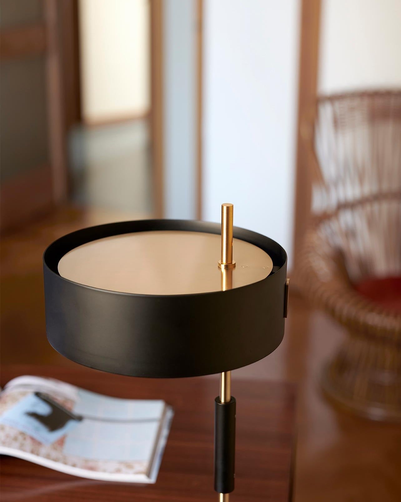 Zenith Minimalist Table Lamp-Neutral Decor