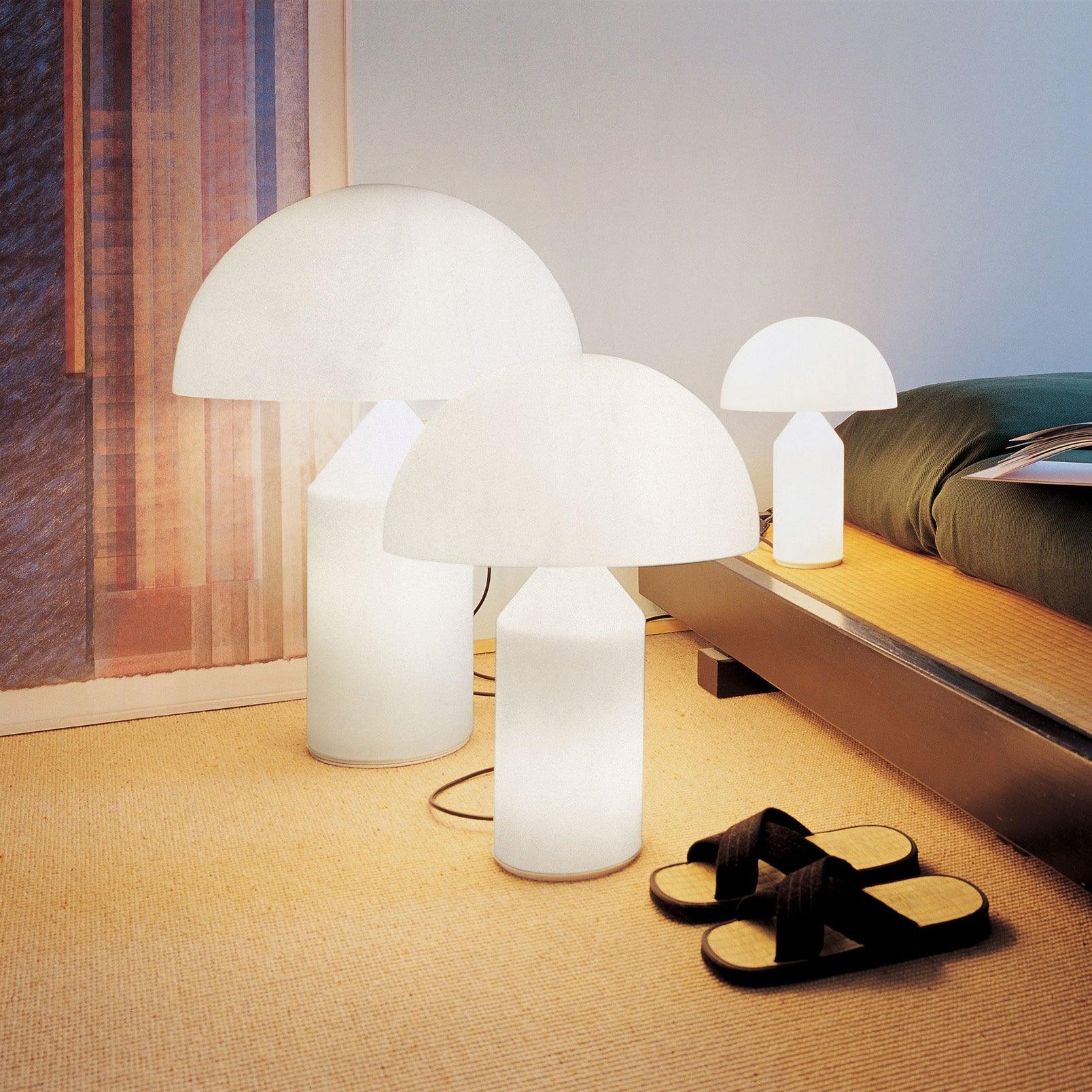 Hesrin Glass Artistic Table Lamp-Neutral Decor