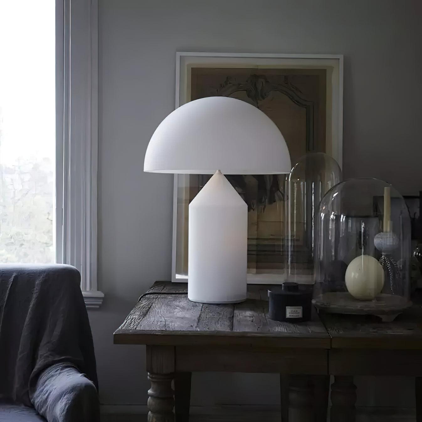 Hesrin Glass Artistic Table Lamp-Neutral Decor