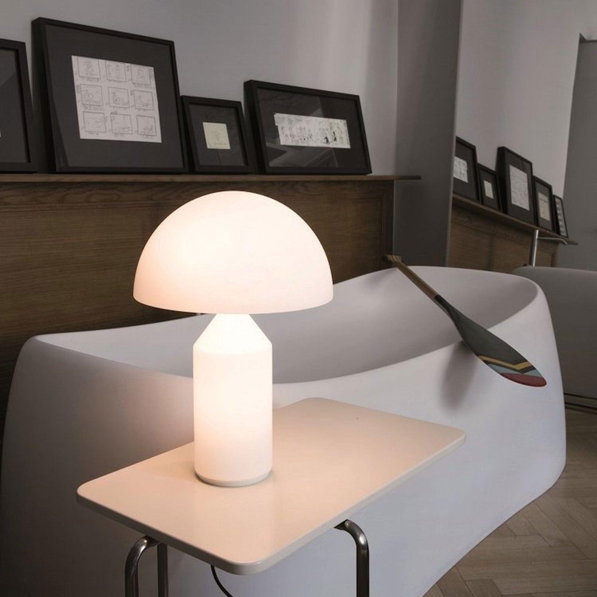 Hesrin Glass Artistic Table Lamp-Neutral Decor
