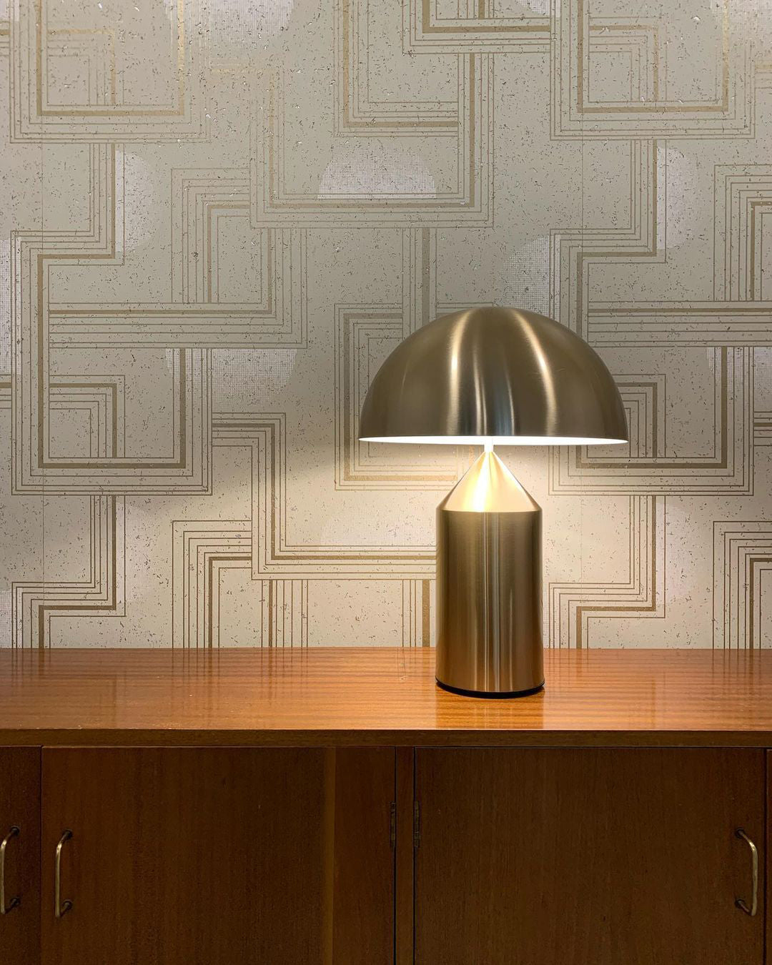 Rivena Industrial Minimalist Table Lamp-Neutral Decor