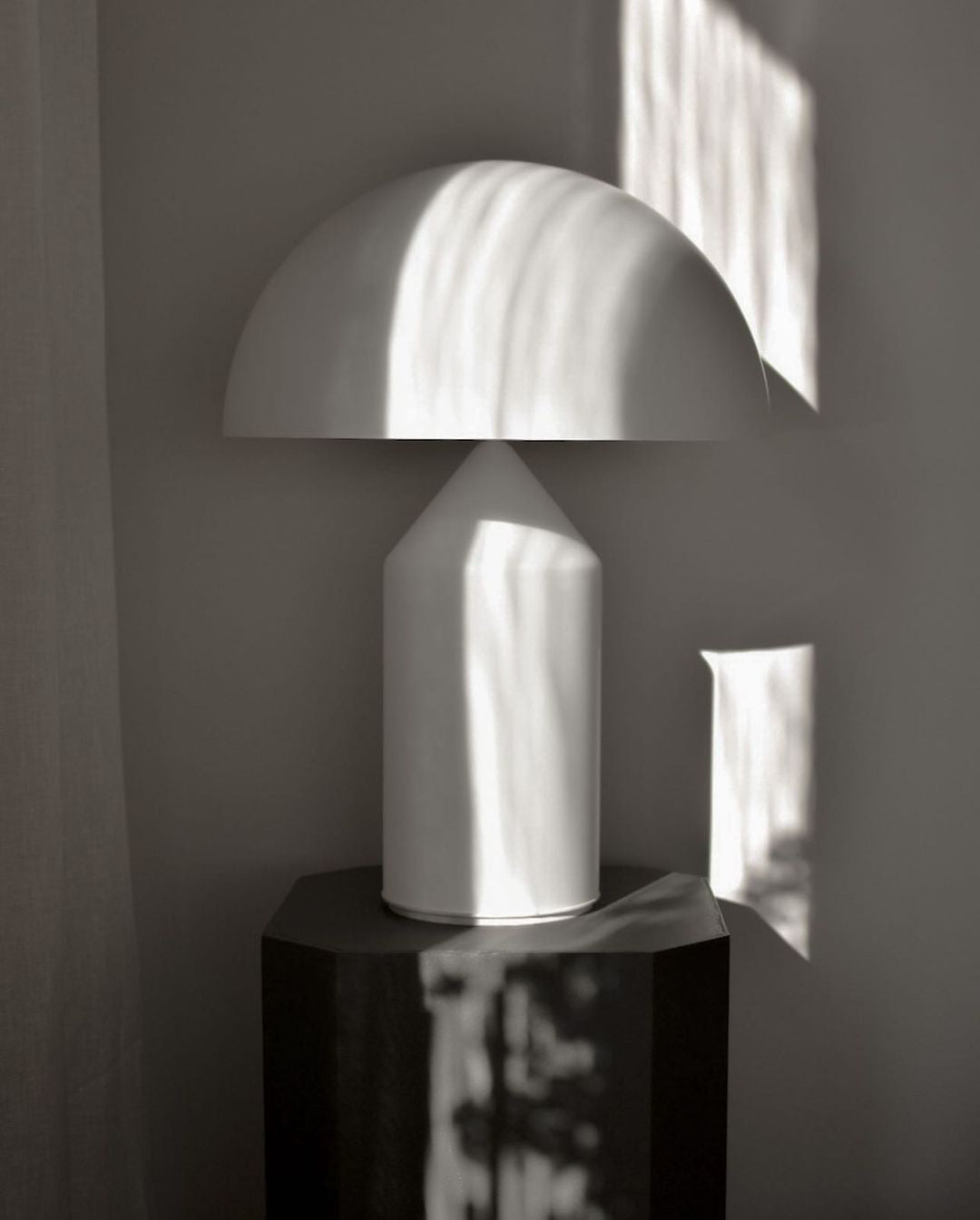 Rivena Industrial Minimalist Table Lamp-Neutral Decor