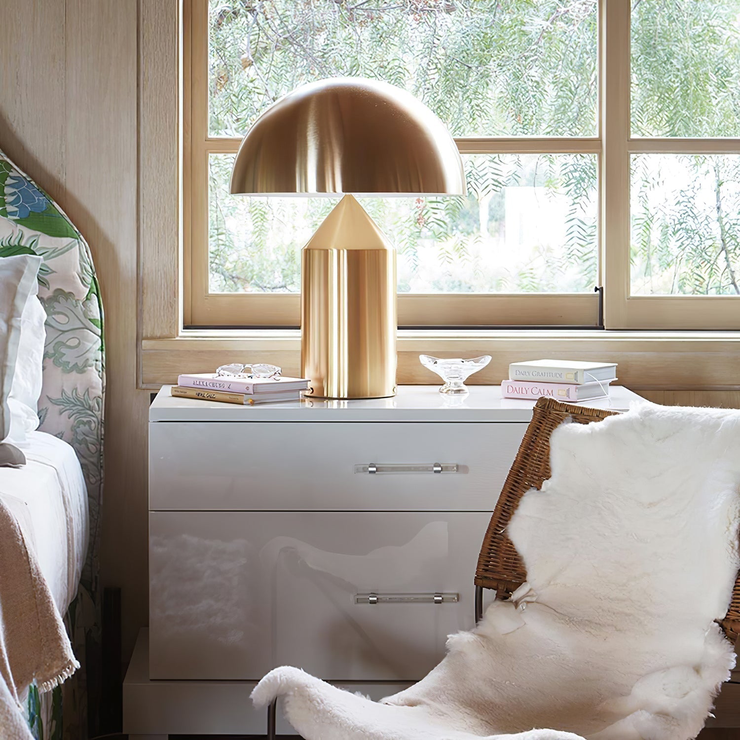 Rivena Industrial Minimalist Table Lamp-Neutral Decor