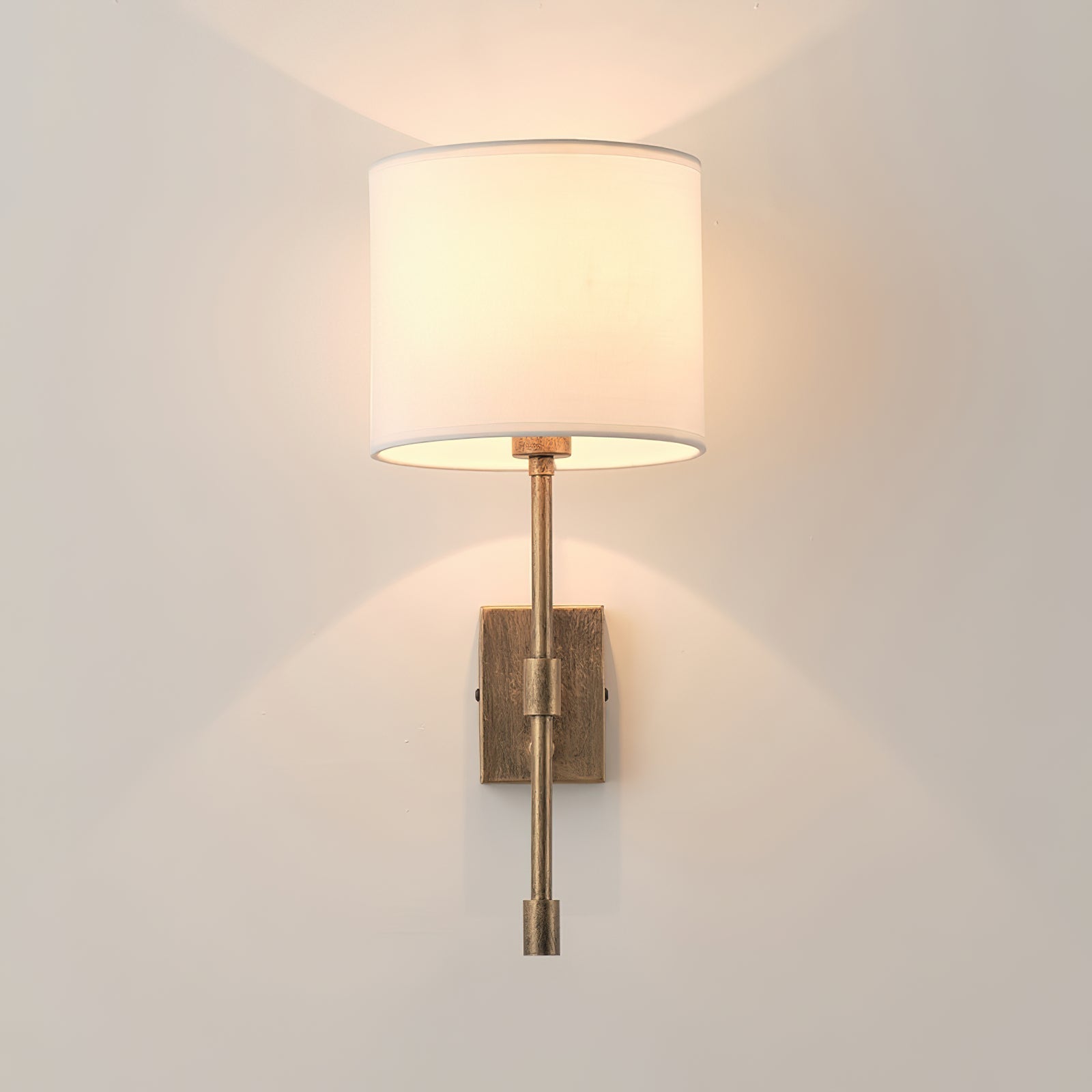 Eirikuvyo Modern Minimalist Metal Fabric Wall Lamp