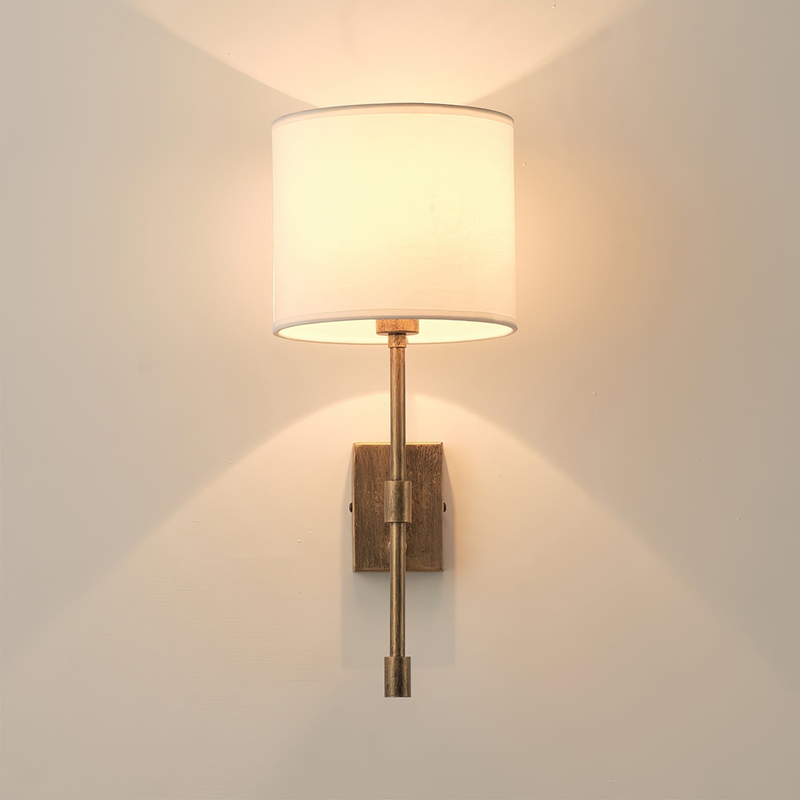 Eirikuvyo Modern Minimalist Metal Fabric Wall Lamp