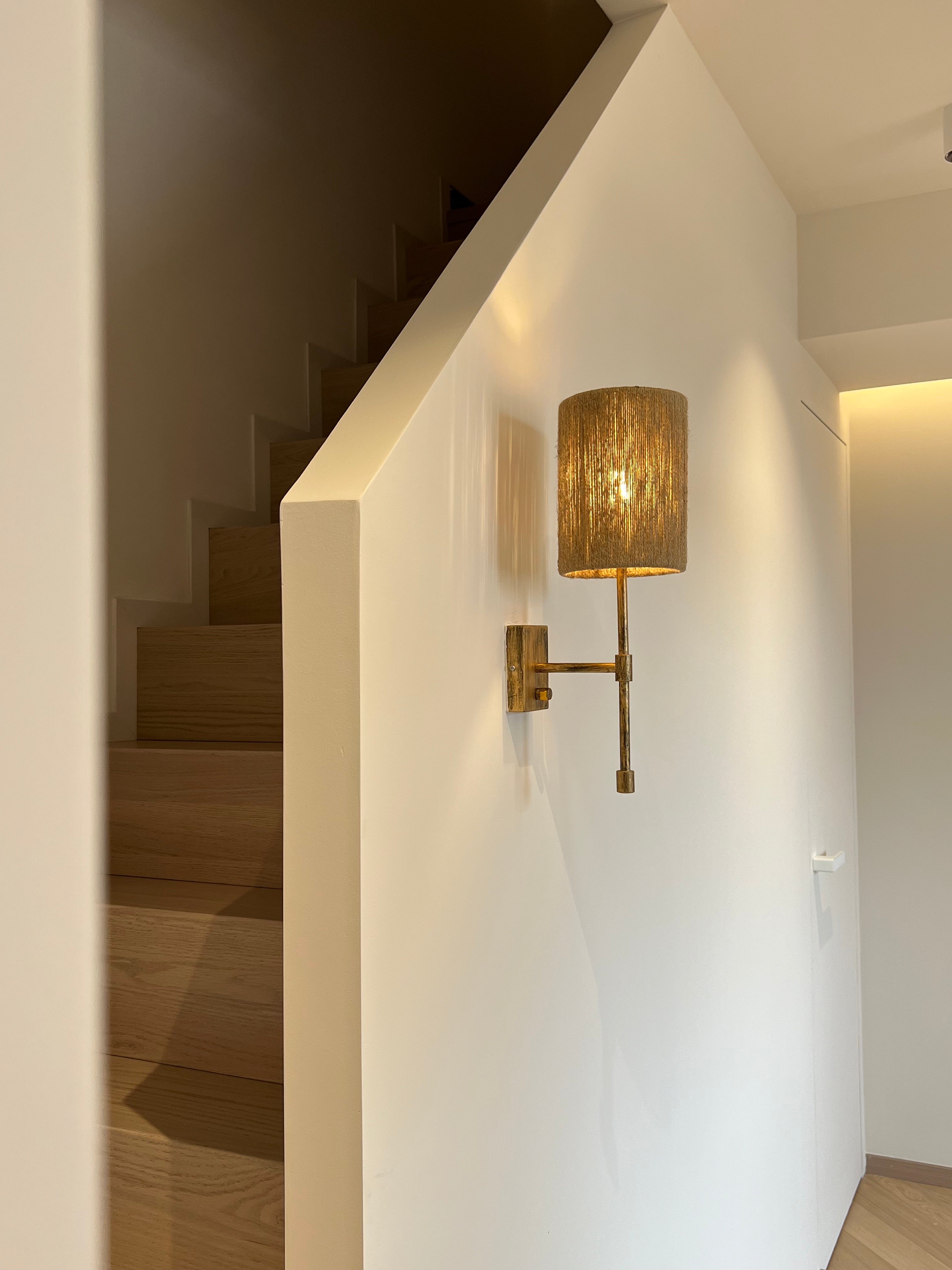 Eirikuvyo Modern Minimalist Metal Fabric Wall Lamp