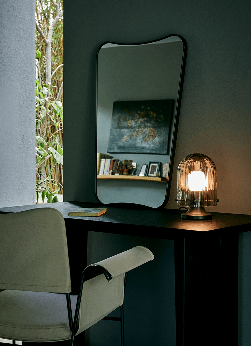Aura Fluted Table Lamp-Neutral Decor