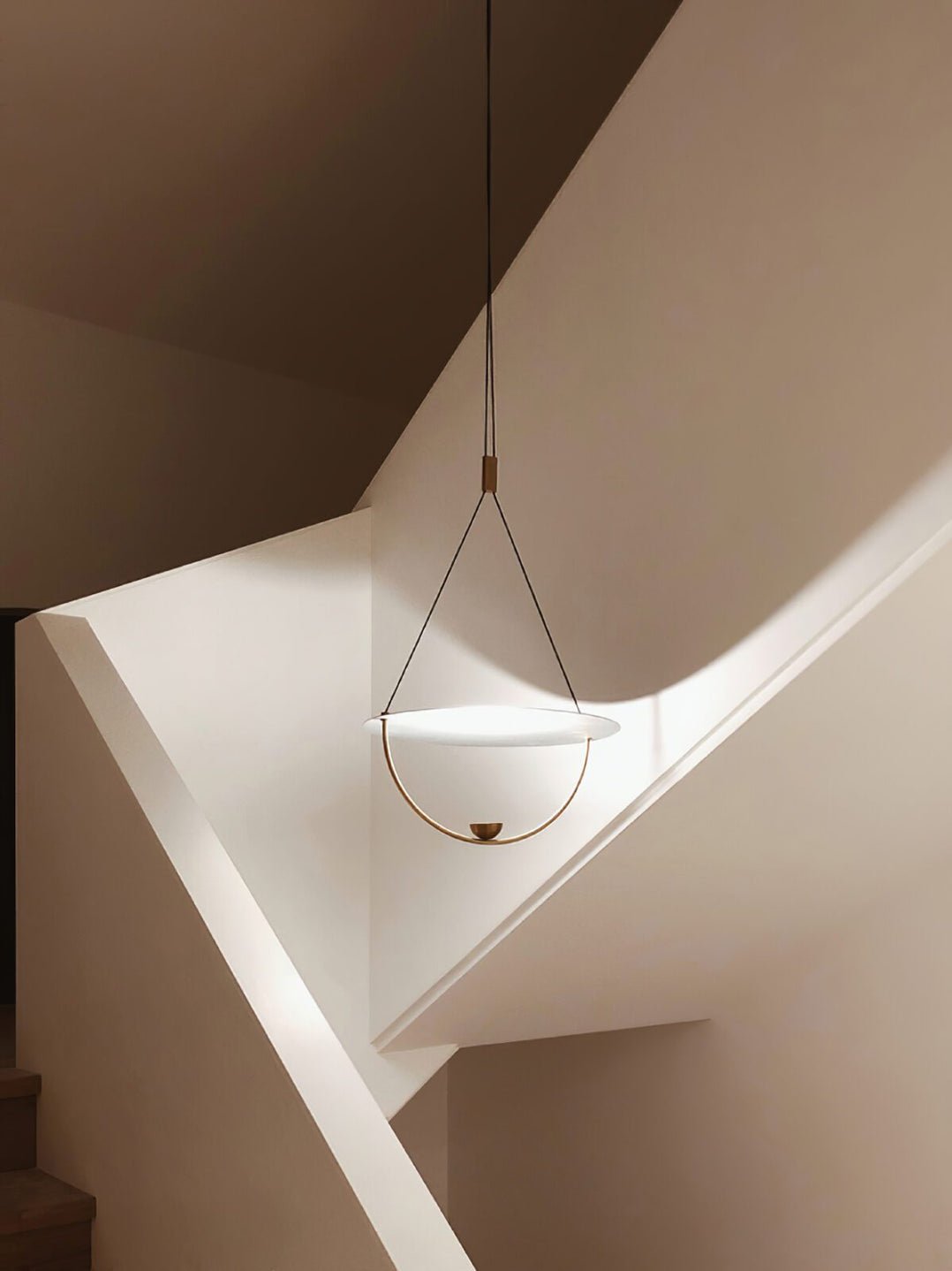 Vecaros Modern Minimalist Disc Pendant Lamp-Neutral Decor