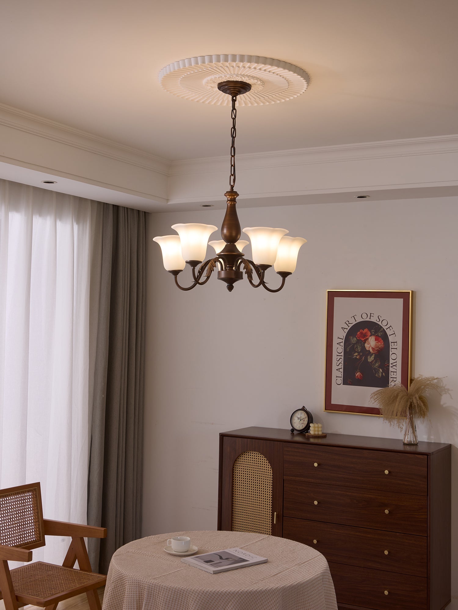 Uveleth Traditional Elegance Glass Chandelier-Neutral Decor