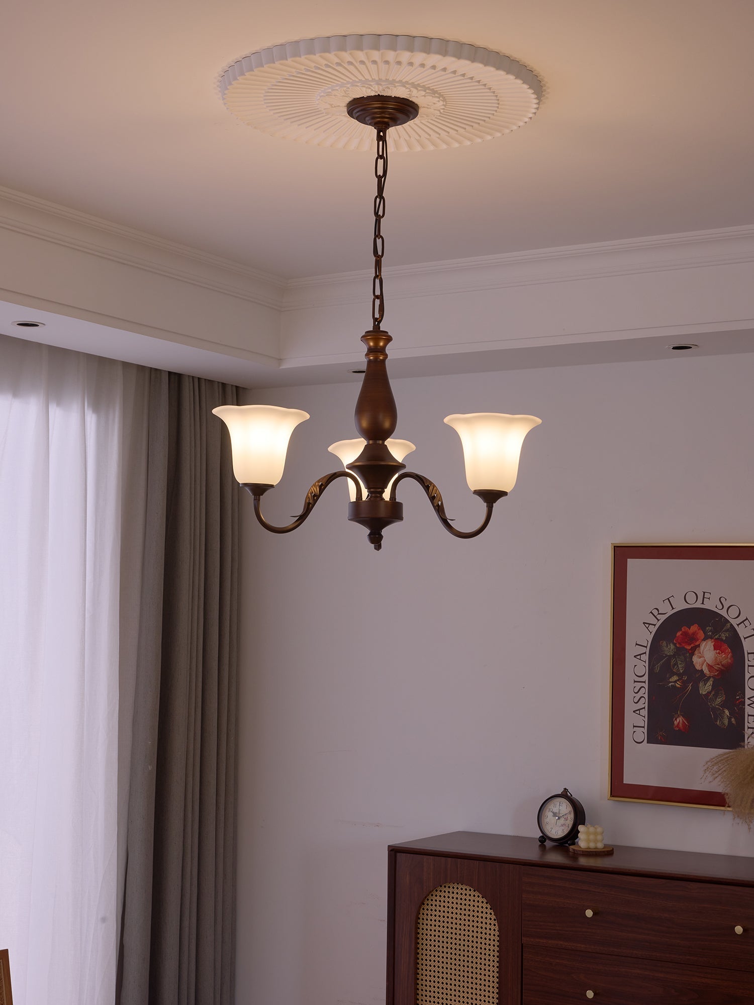 Uveleth Traditional Elegance Glass Chandelier-Neutral Decor
