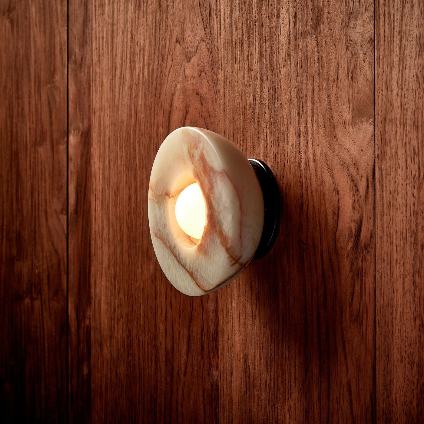 Ildvuvyo  Modern Minimalist Jade Sconce Wall Lamp