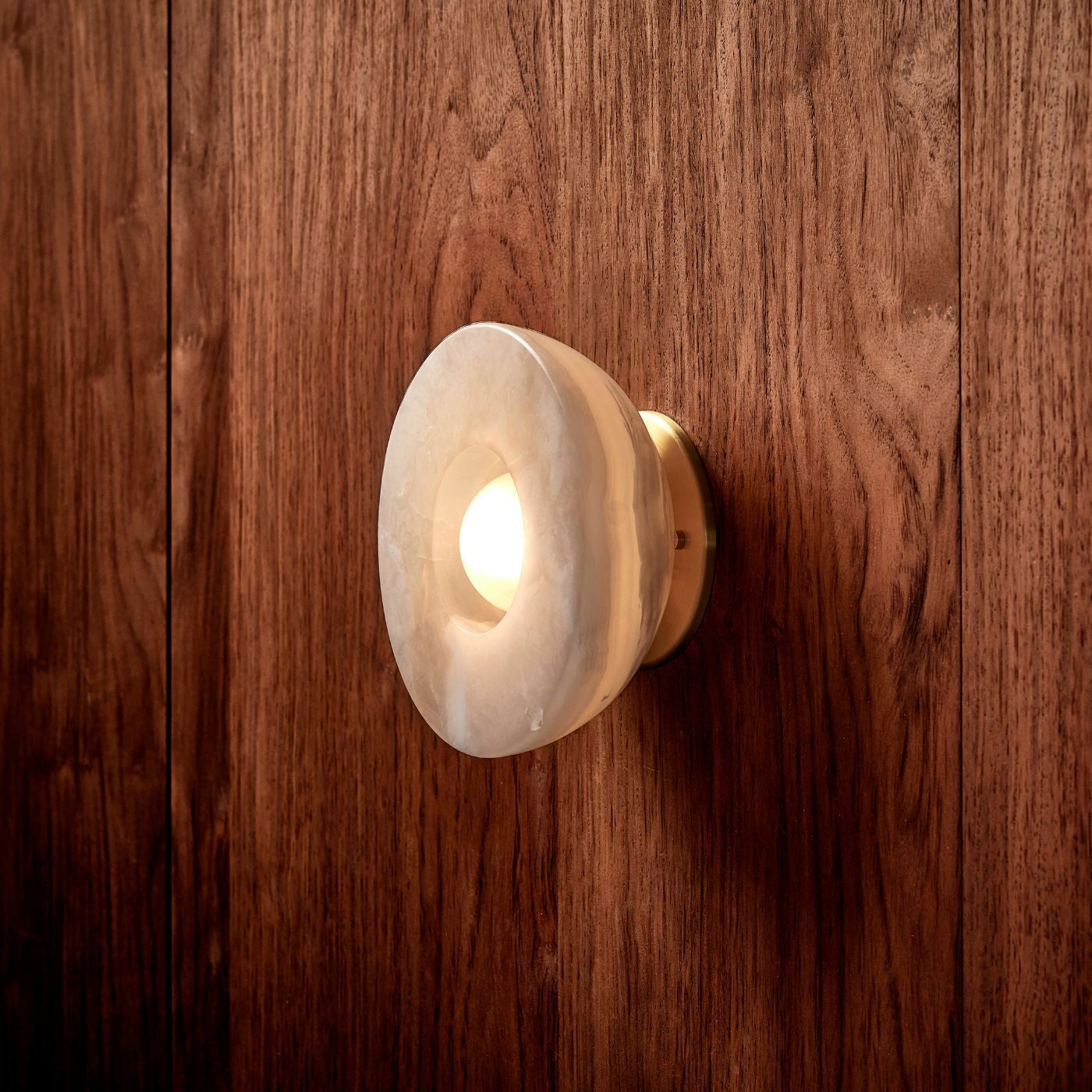 Ildvuvyo  Modern Minimalist Jade Sconce Wall Lamp