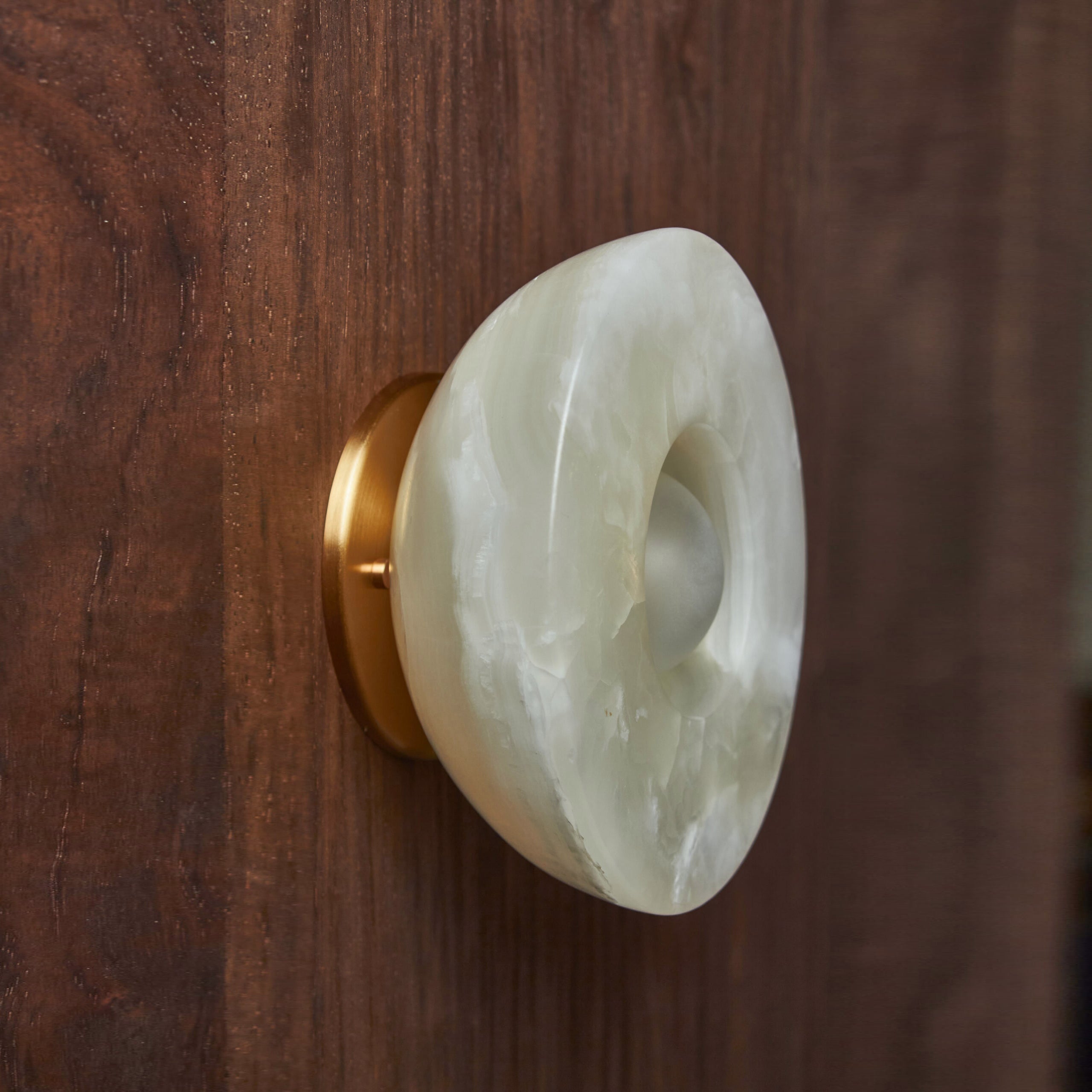 Ildvuvyo  Modern Minimalist Jade Sconce Wall Lamp