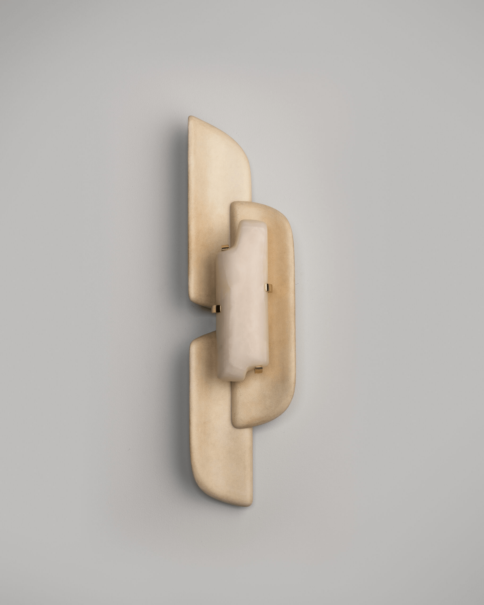 Kerd Modern White Alabaster Wall Lamp-Neutral Decor