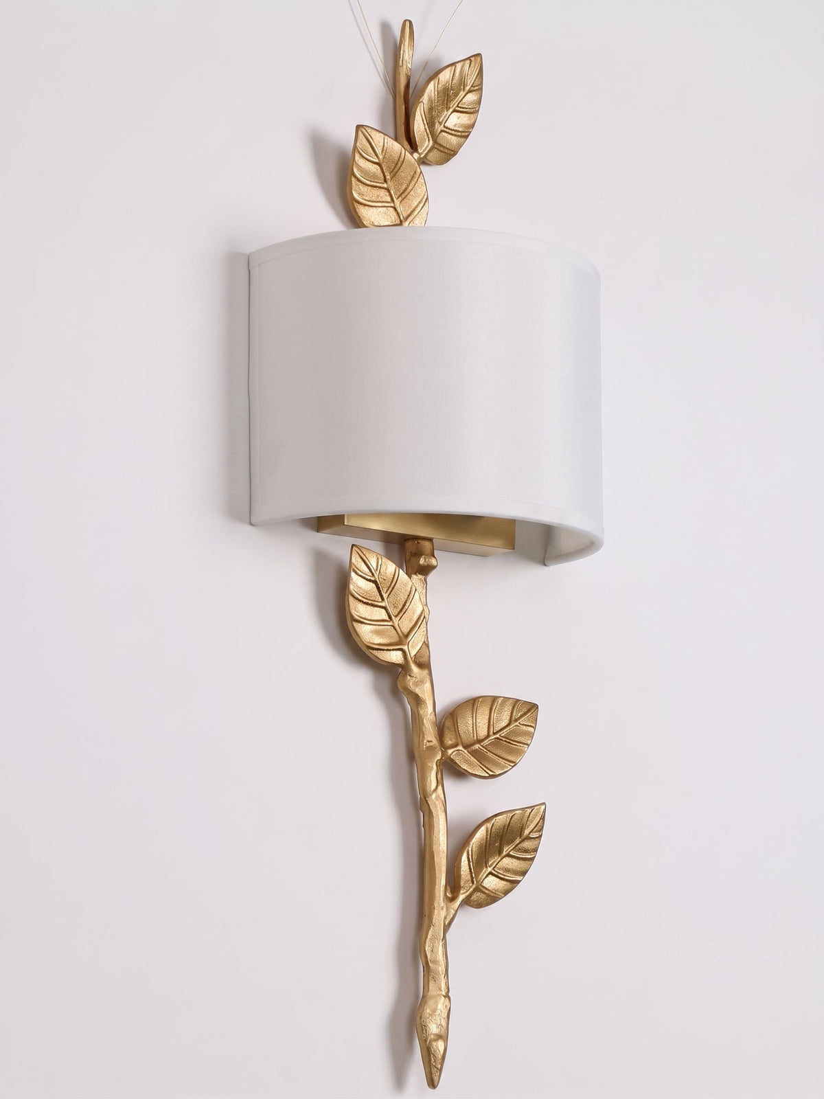 Farringmere Leaf Wall Sconce