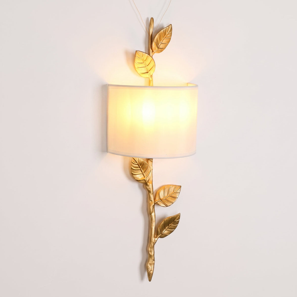 Farringmere Leaf Wall Sconce