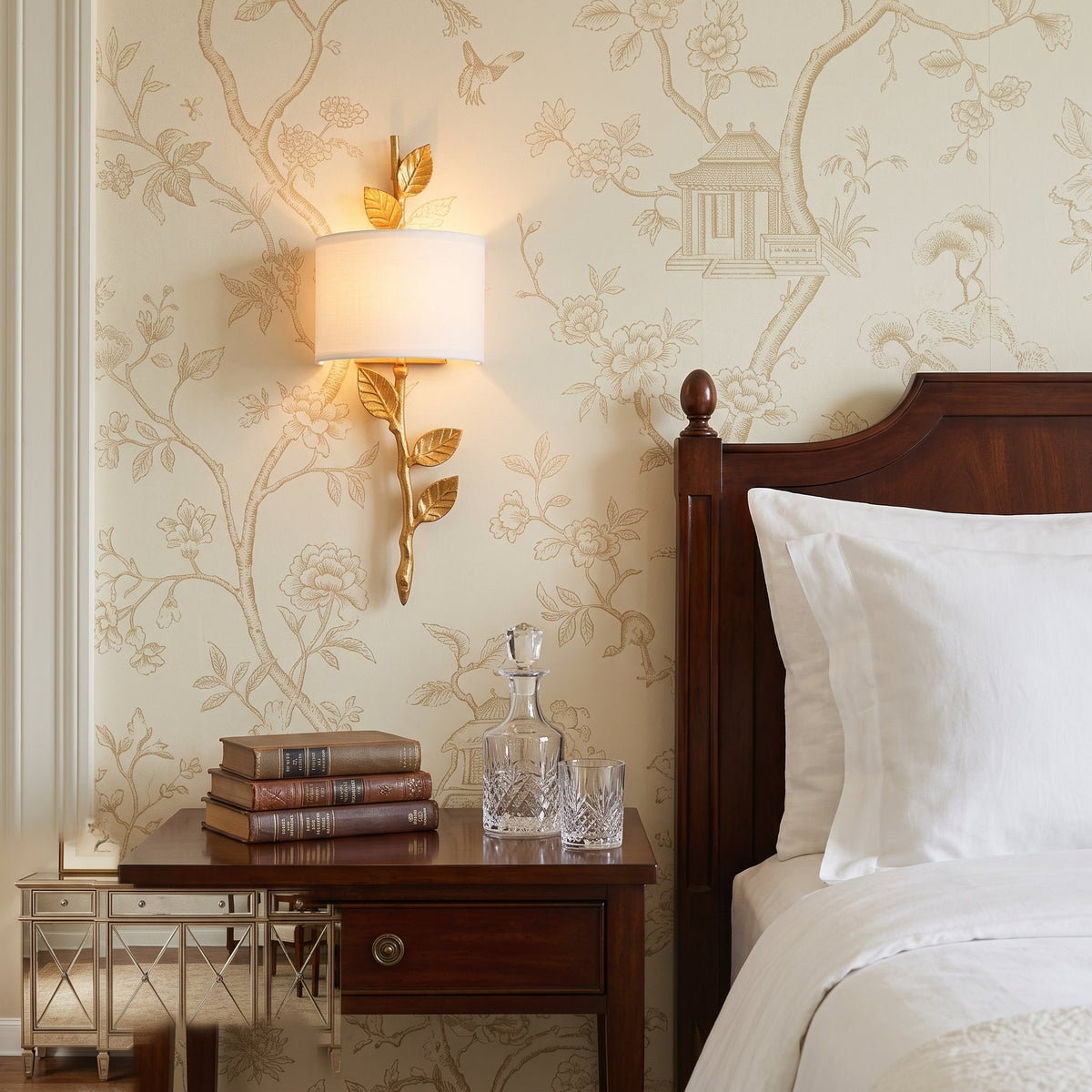 Farringmere Leaf Wall Sconce