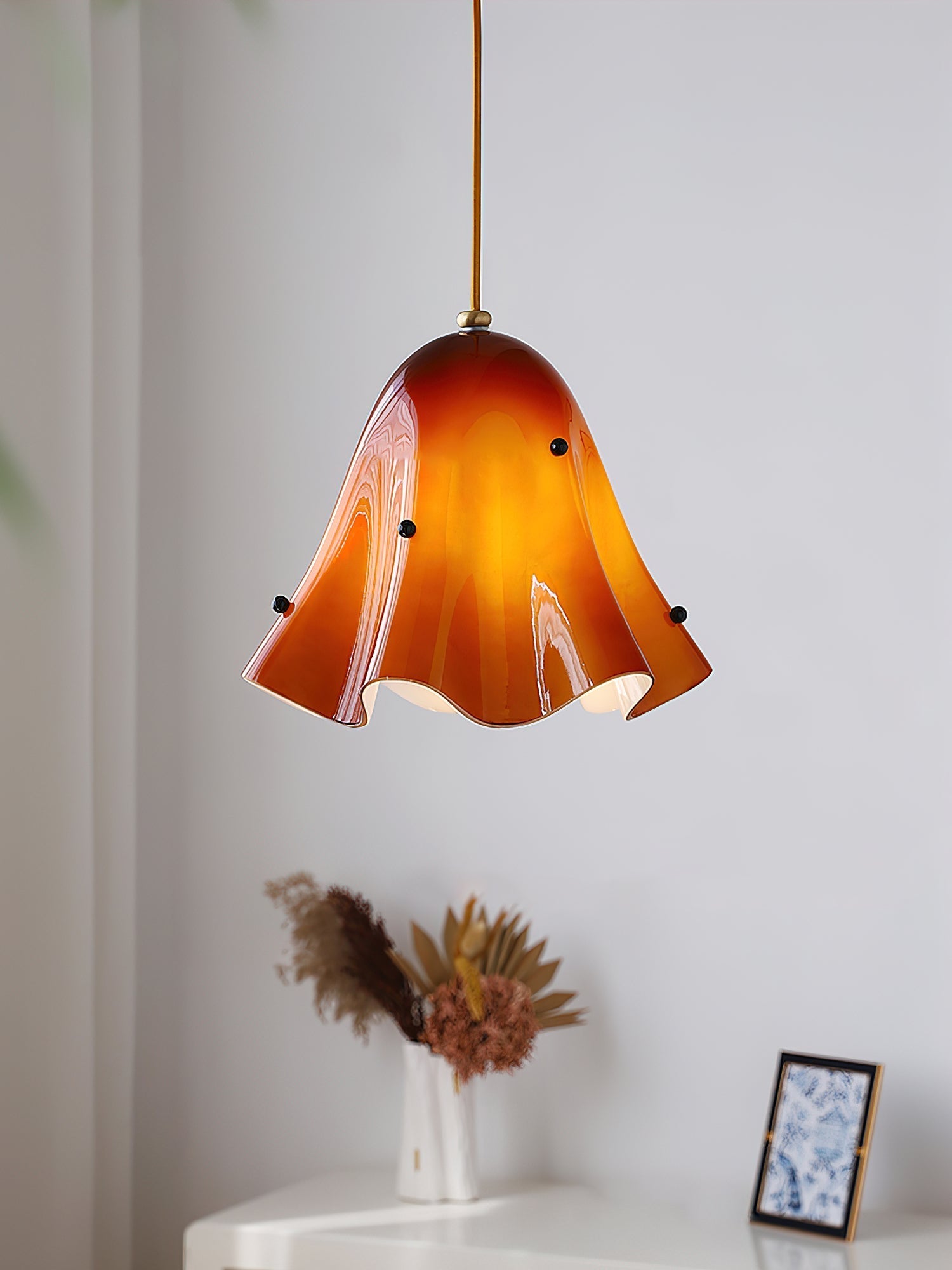 Krav Bloom Pendant Lamp-Neutral Decor