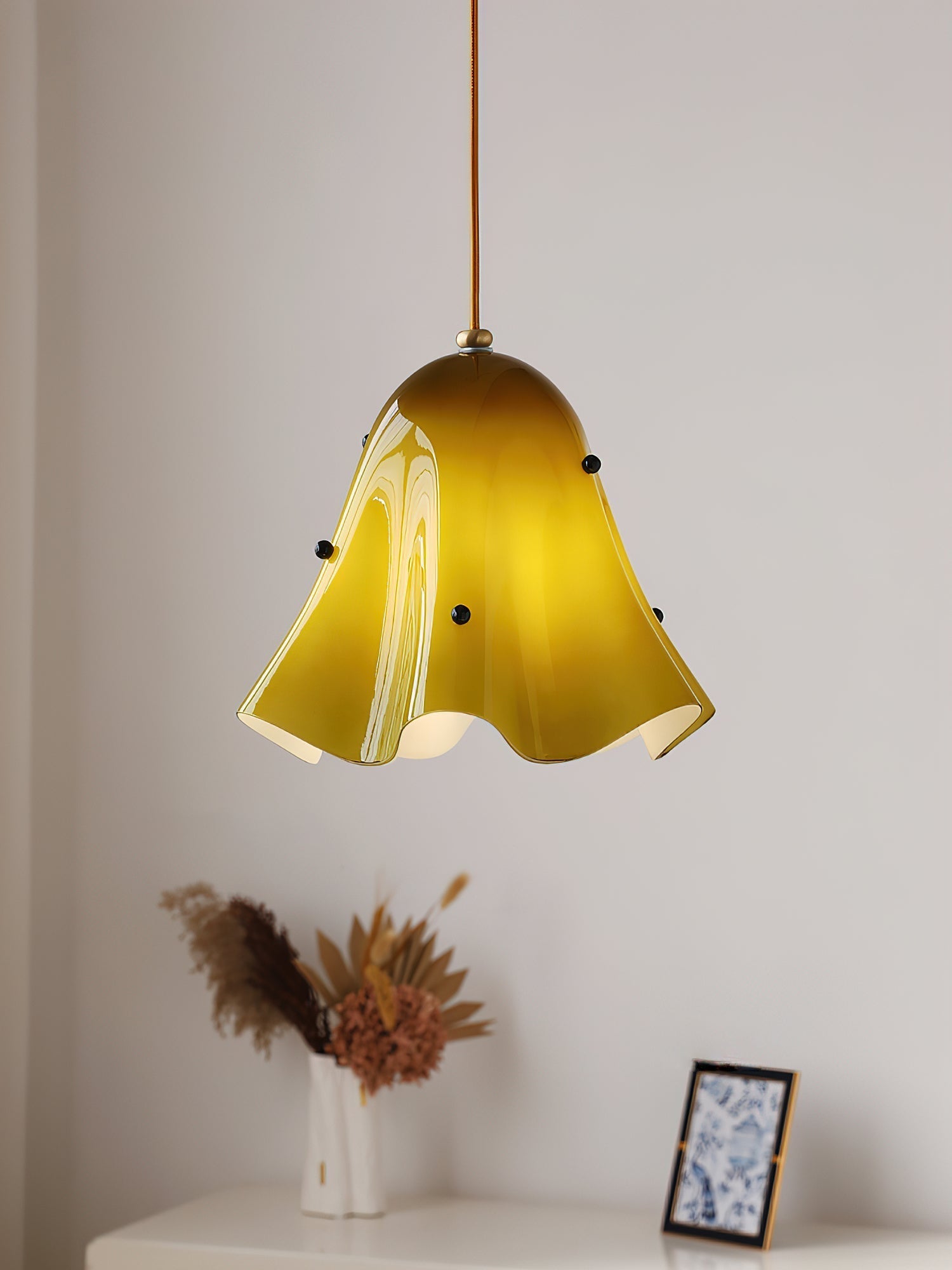 Krav Bloom Pendant Lamp-Neutral Decor