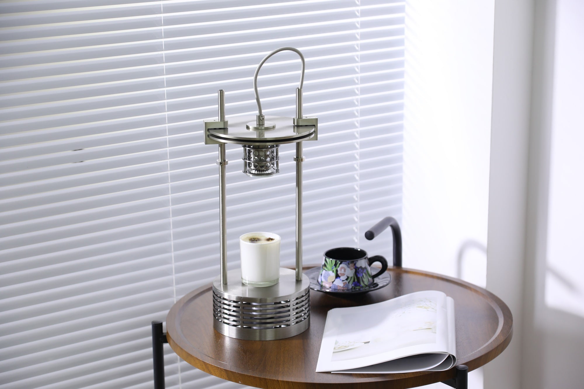 Serynd Aroma Table Lamp-Neutral Decor