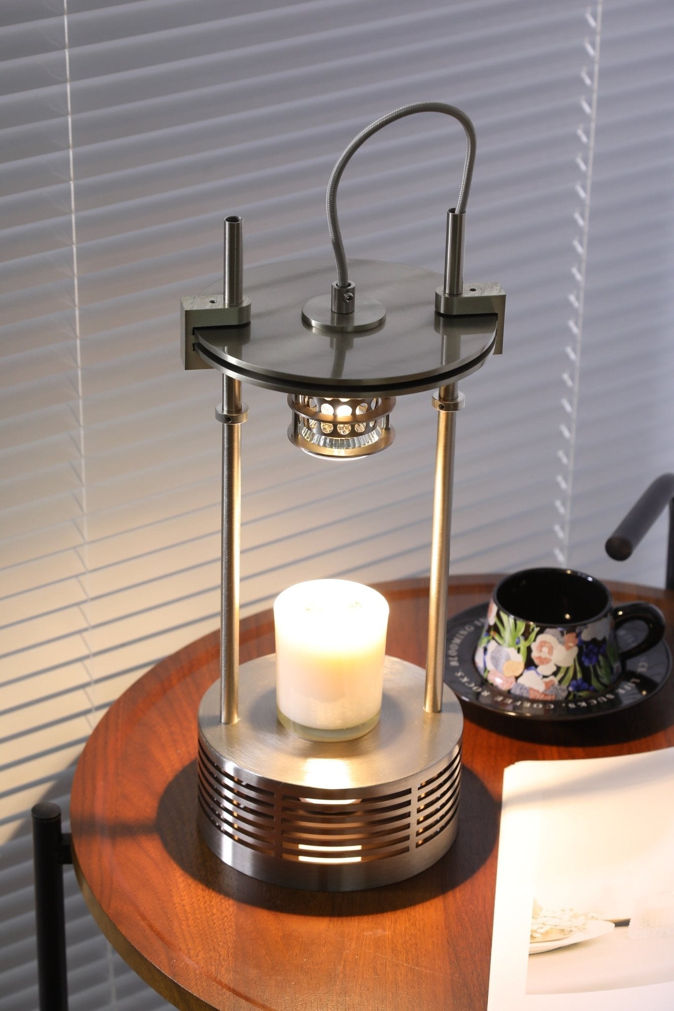Serynd Aroma Table Lamp-Neutral Decor